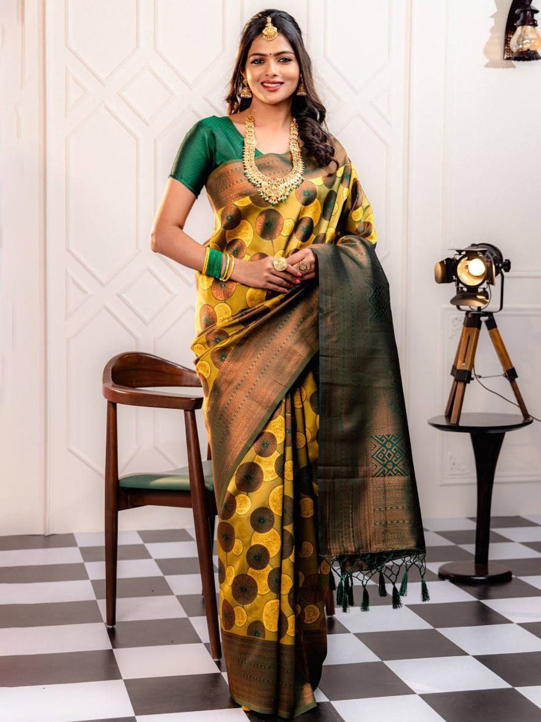 

SGF11 Woven Design Pure Zari Heavy Work Kanjeevaram Silk Saree, Yellow