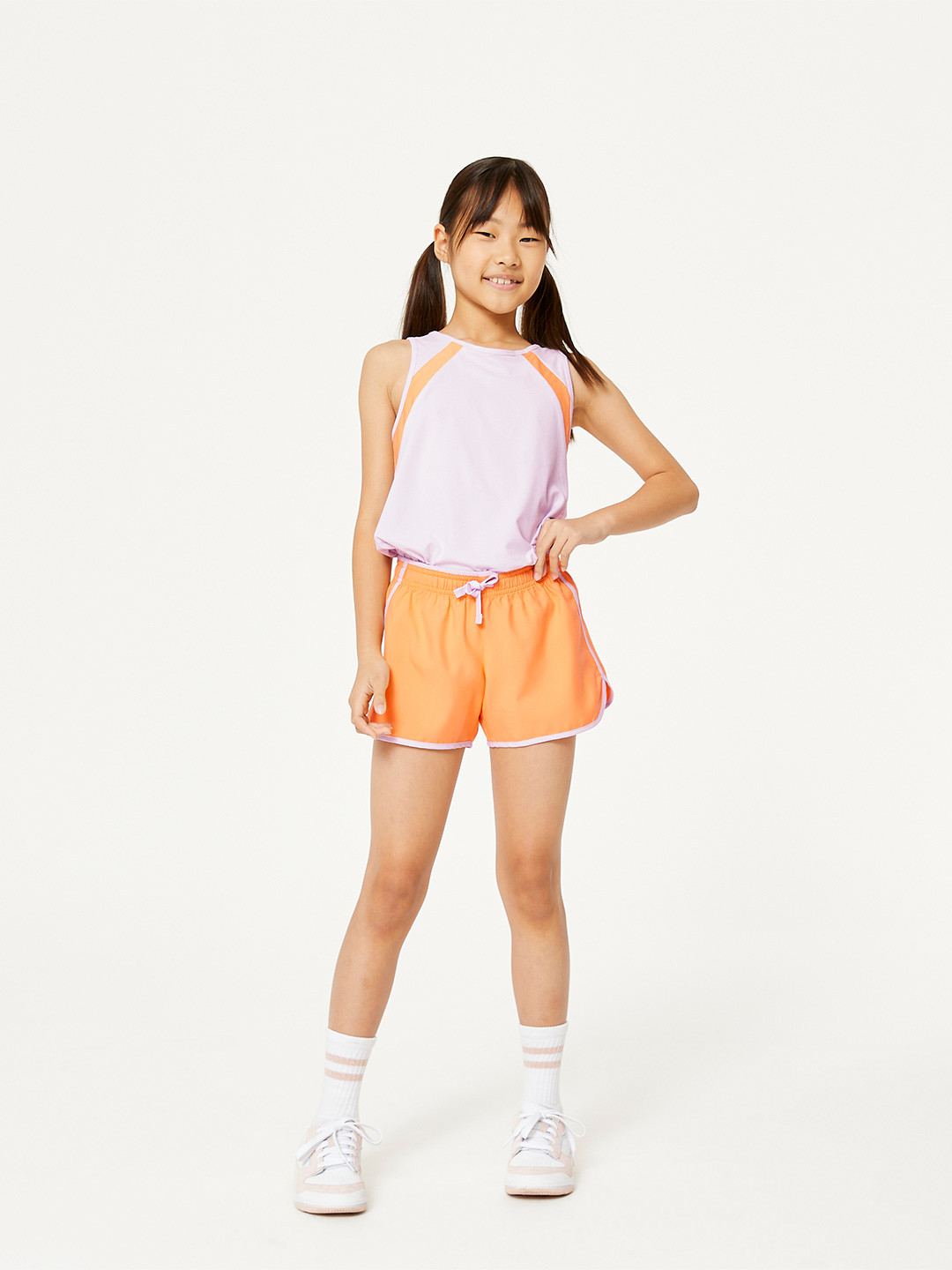 

Domyos By Decathlon Girls Regular Fit Mid Rise Sports Shorts, Orange