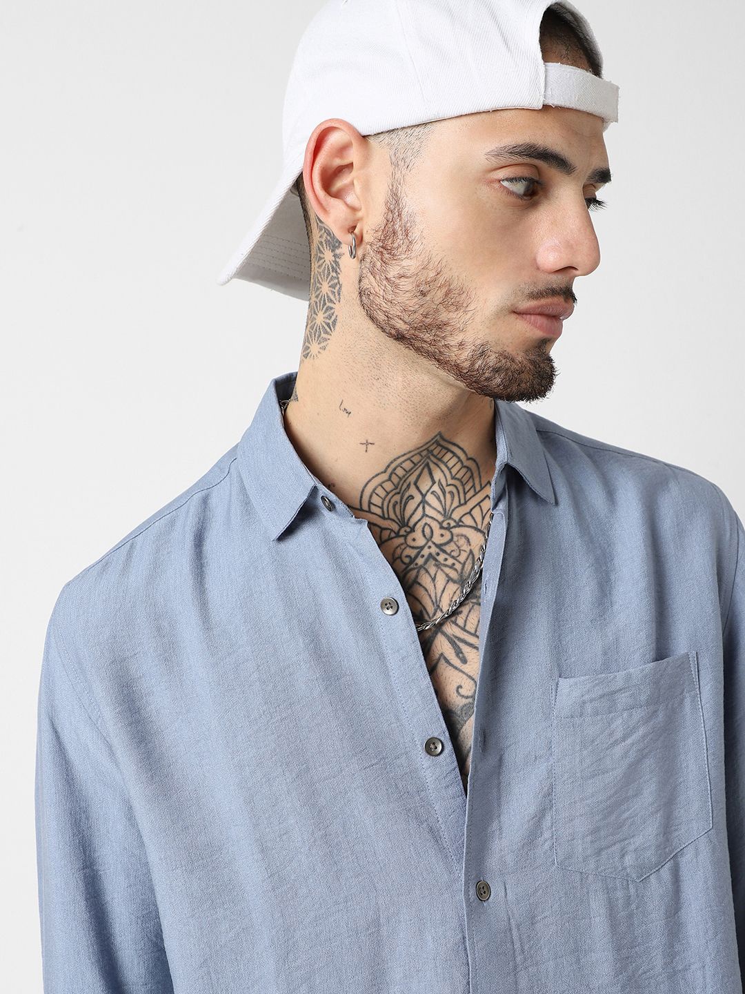 

VASTRADO Men Classic Slim Fit Casual Shirt, Blue