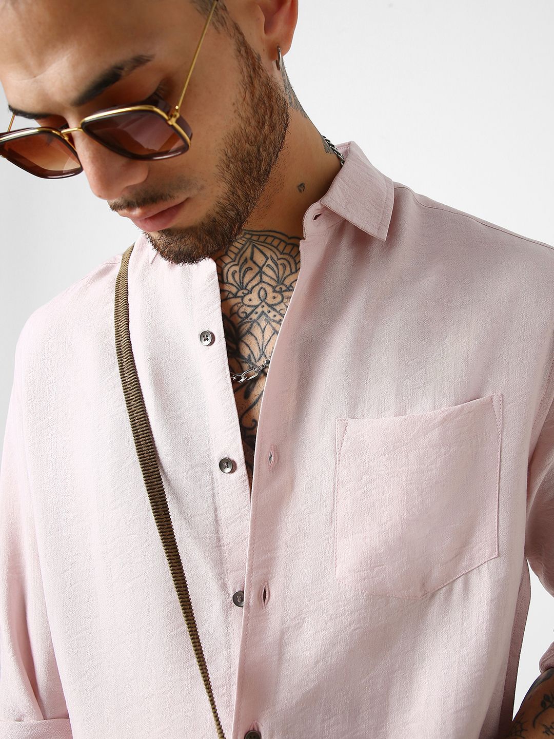 

VASTRADO Men Classic Slim Fit Spread Collar Crinkle Shirt, Pink