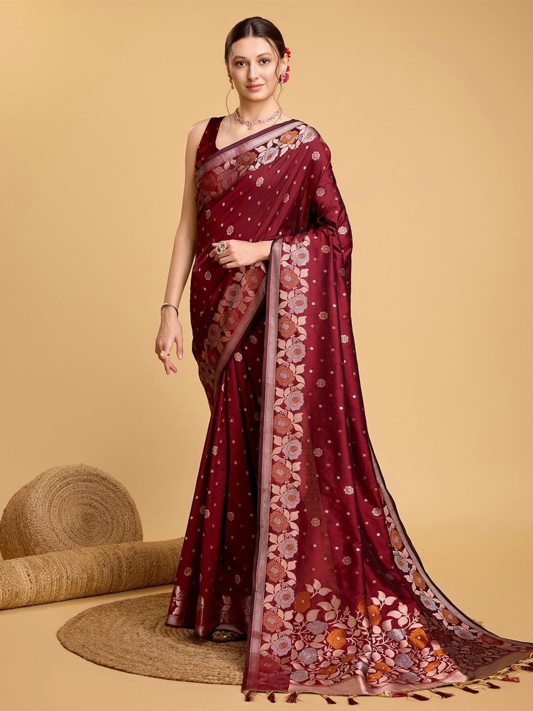 

Iris Woven Design Zari Banarasi Saree, Maroon