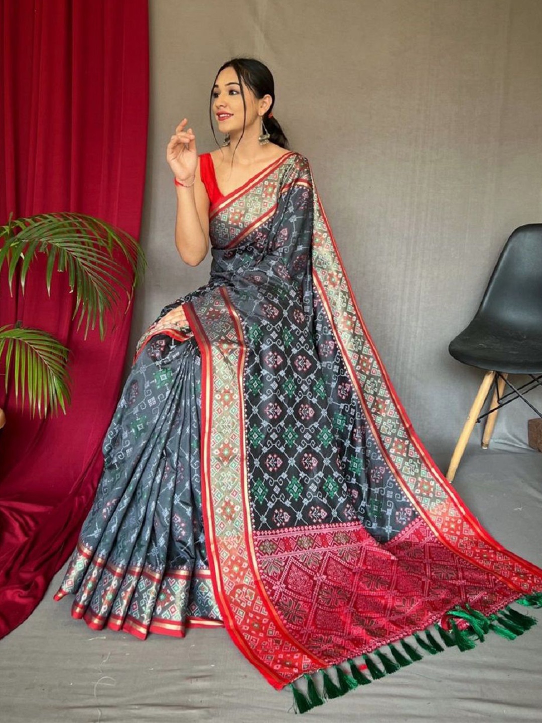 

Iris Woven Design Zari Patola Saree, Grey