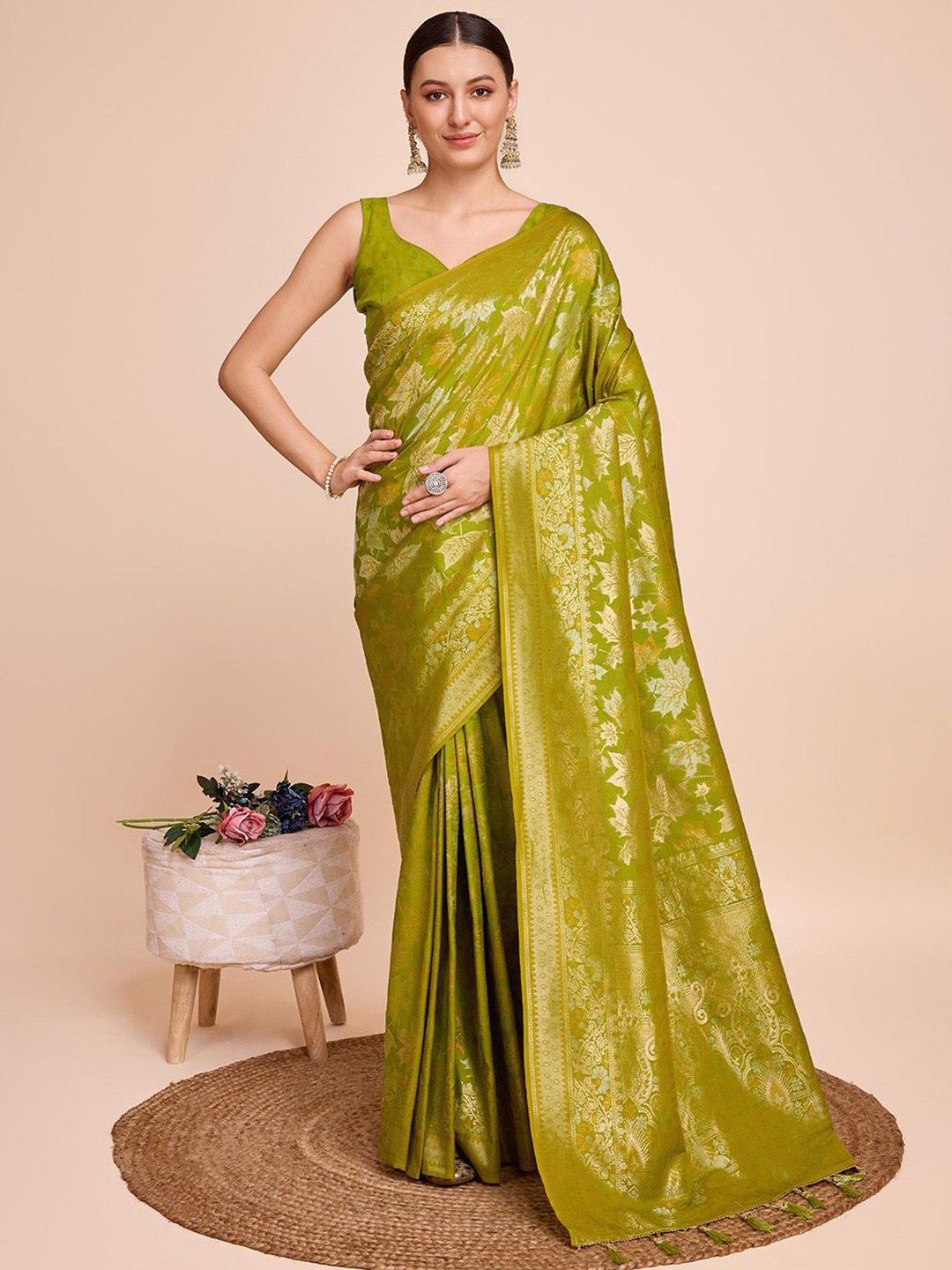 

Iris Woven Design Zari Pure Silk Banarasi Saree, Olive