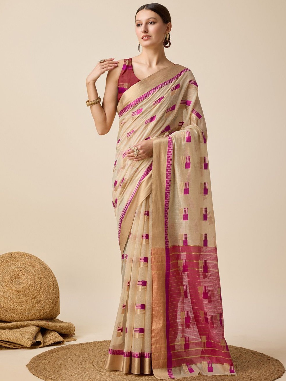 

Iris Woven Design Zari Kota Saree, Beige