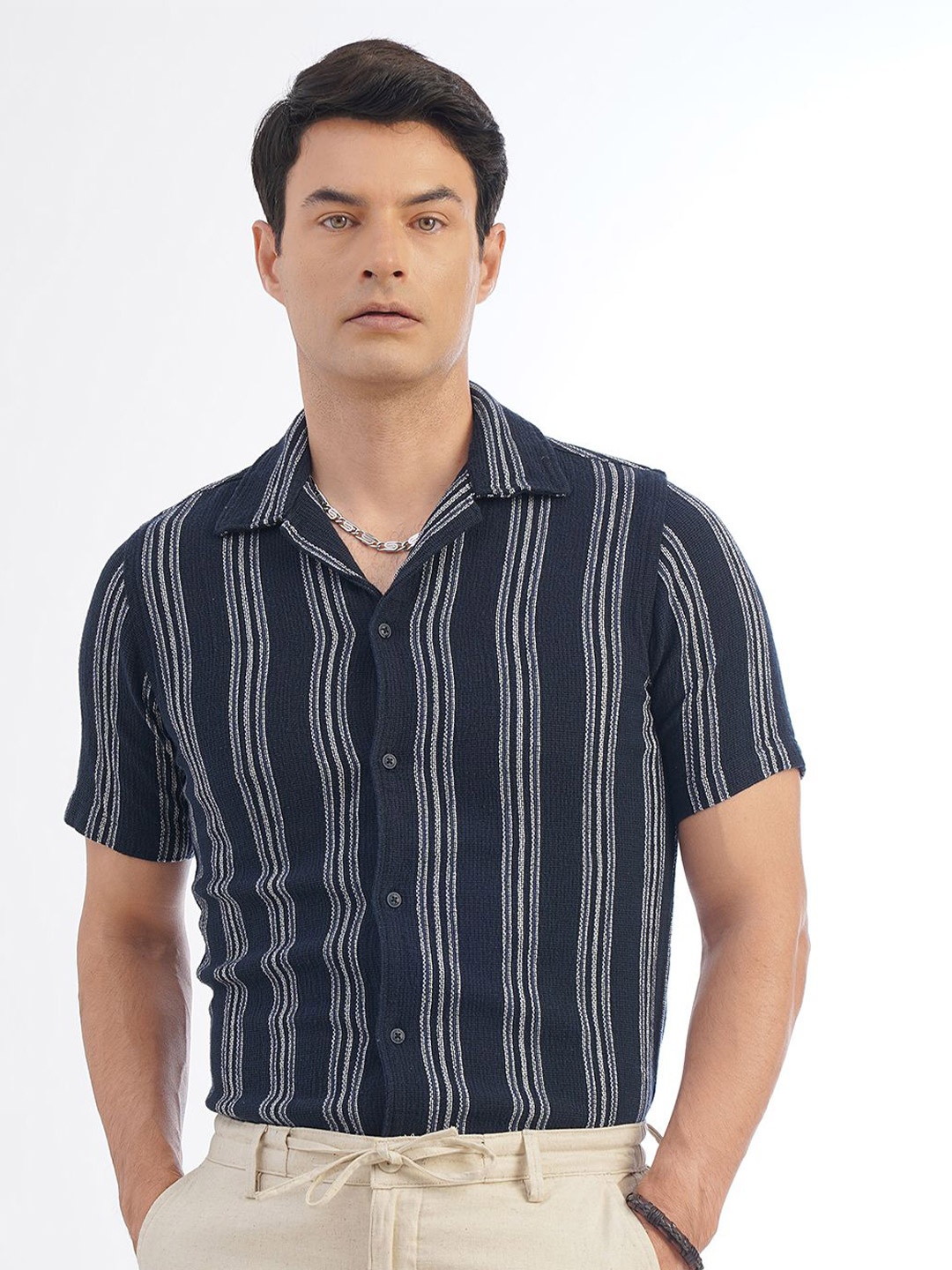 

JADE BLUE Men Slim Fit Opaque Striped Casual Shirt, Navy blue