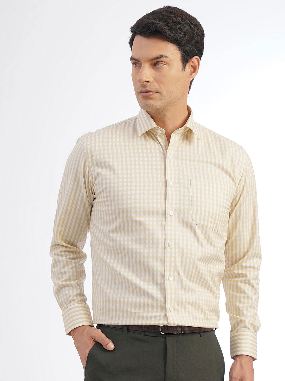 

JADE BLUE Men Opaque Checked Casual Shirt, Yellow