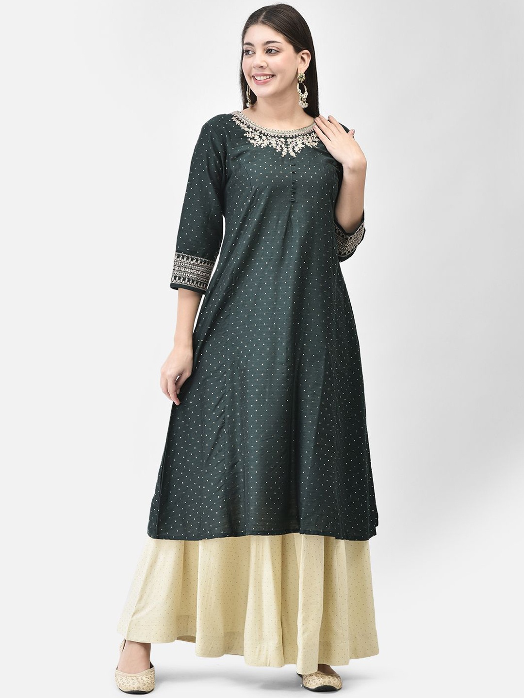 

Span Geometric Thread Work Silk Anarkali Kurta, Green