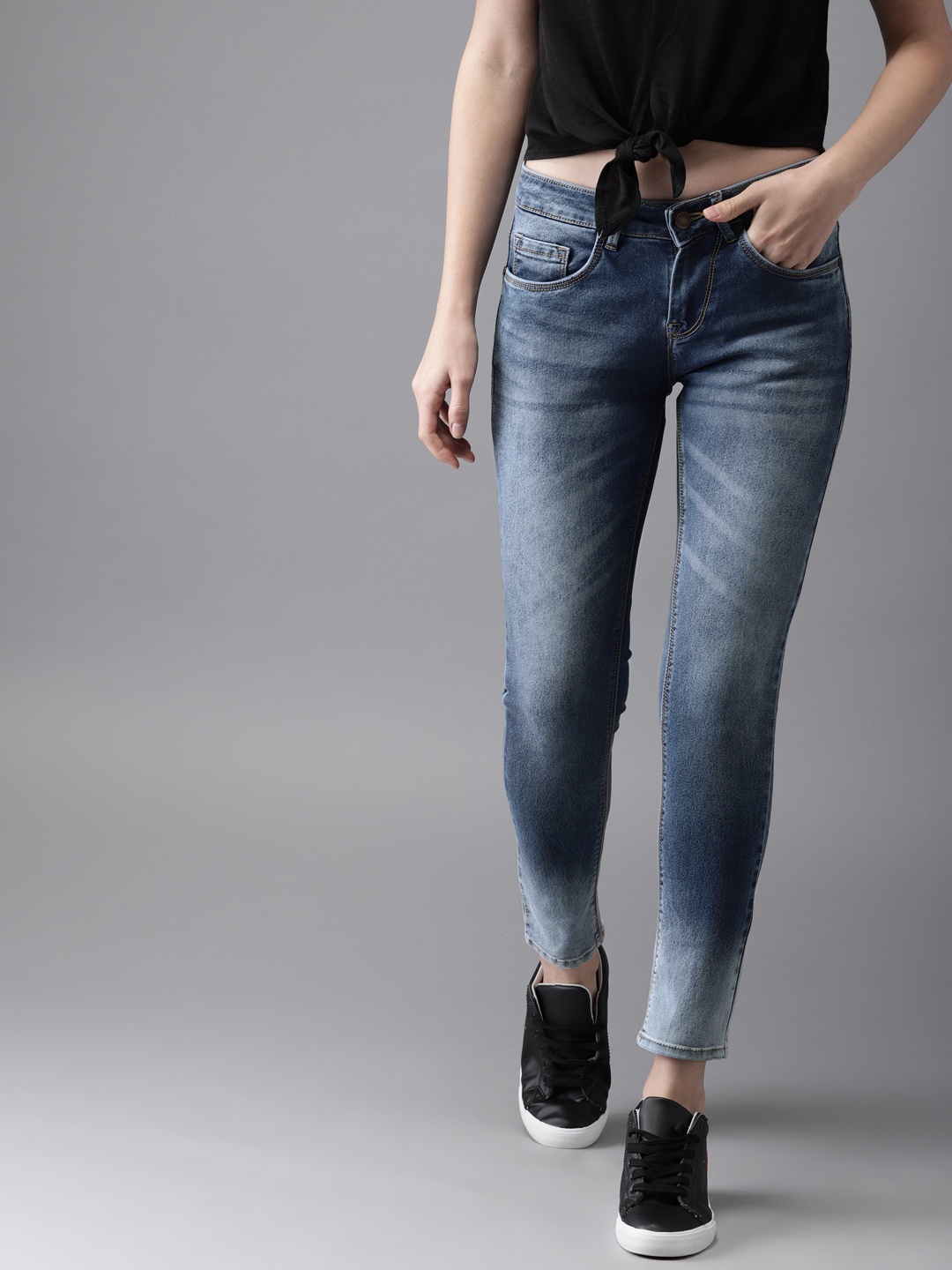 

HERE&NOW Women Blue Skinny Fit Mid-Rise Clean Look Stretchable Cropped Jeans