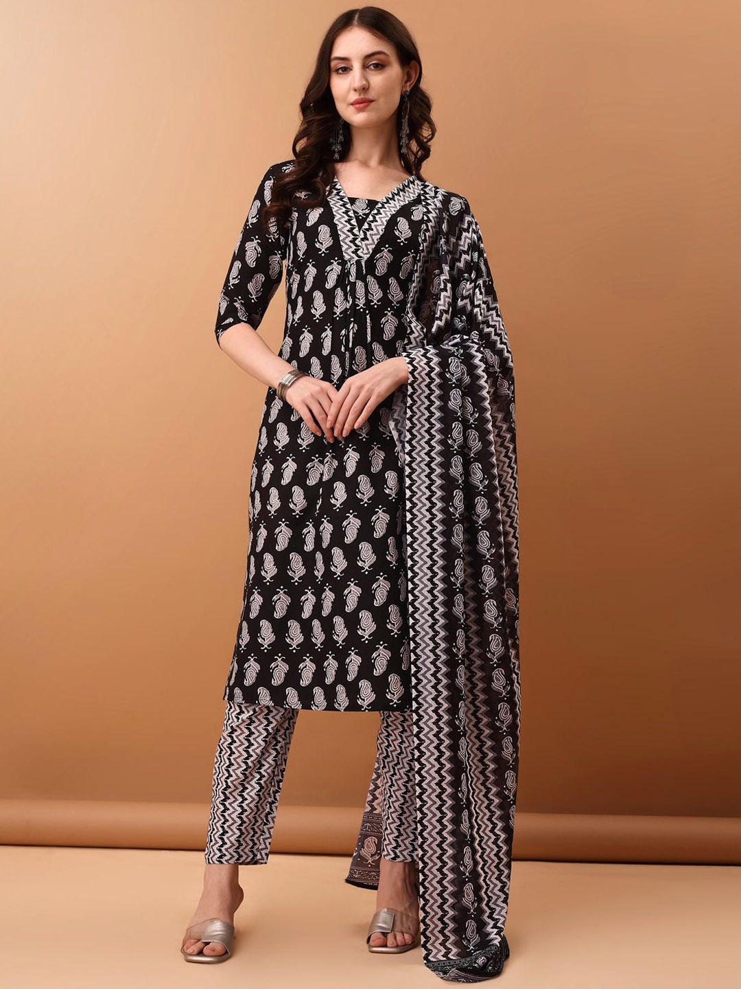 

KALINI Paisley Printed Straight Kurta with Trousers & Dupatta, Black