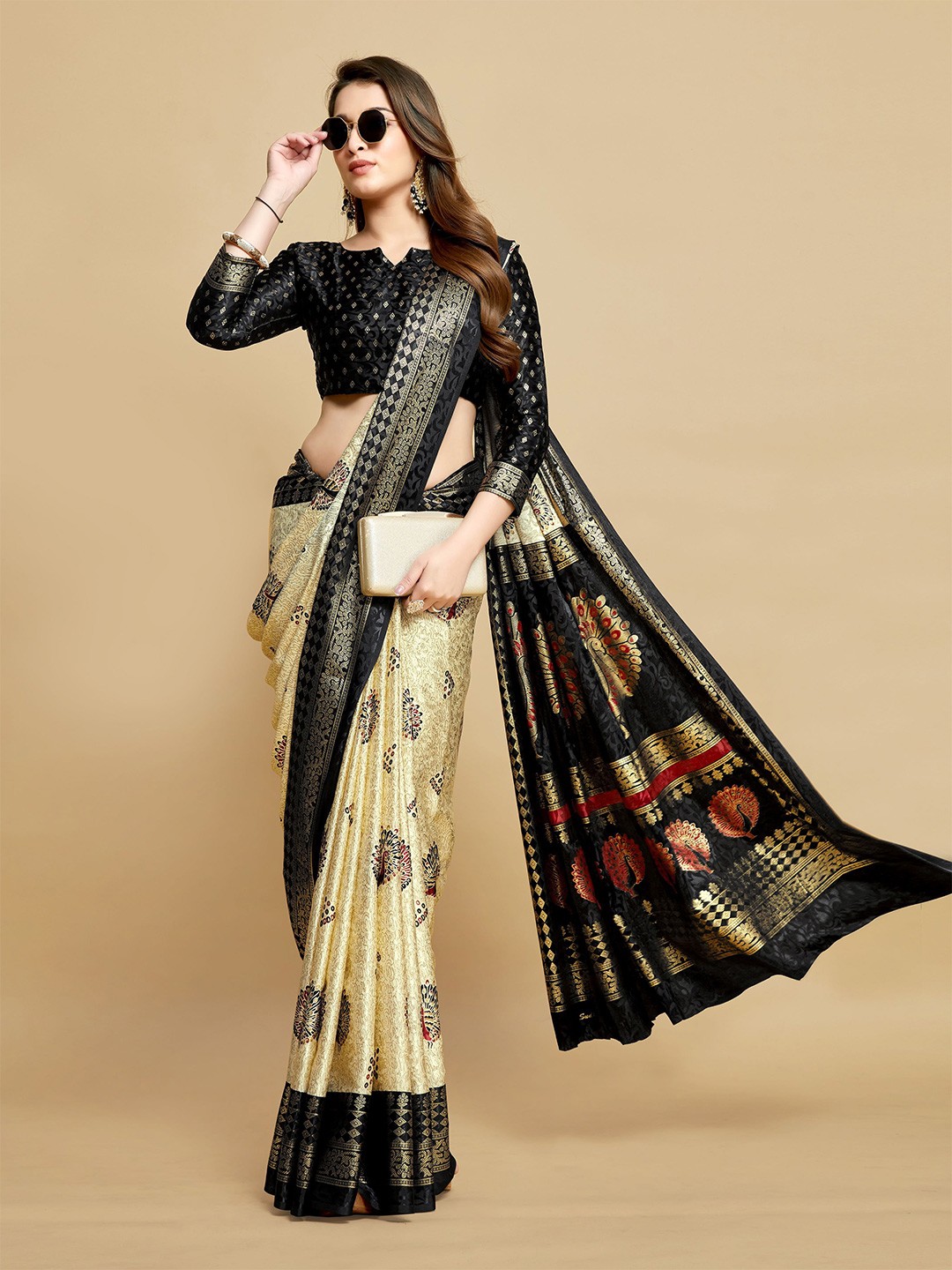 

HEER FASHION Woven Design Zari Silk Blend Kanjeevaram Saree, Beige