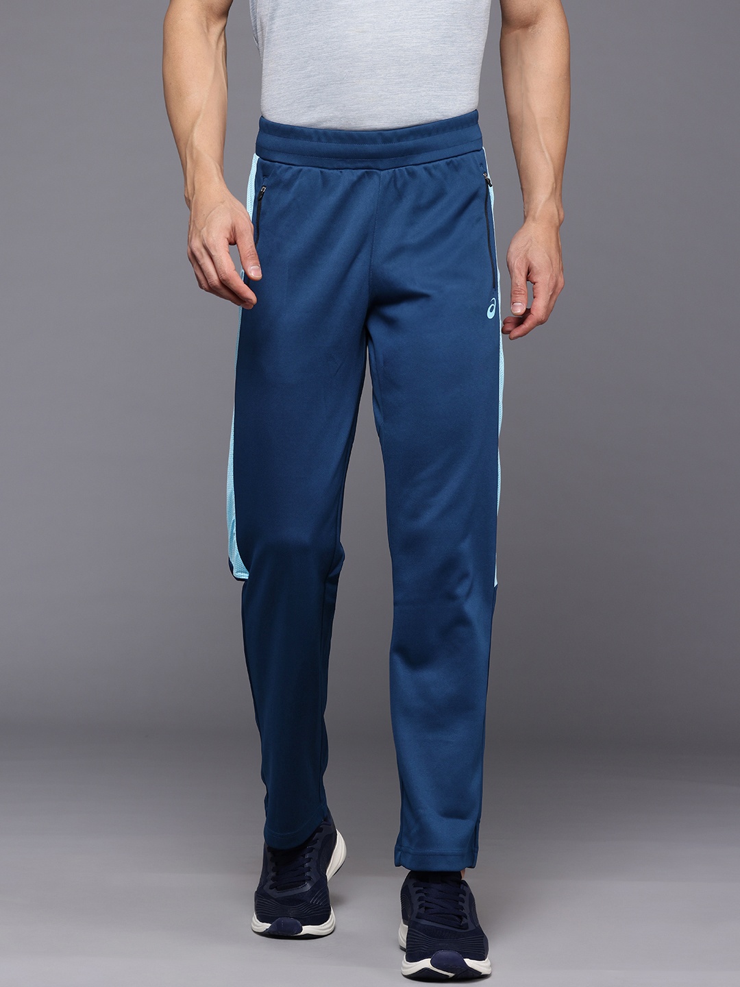 

ASICS Men Smart Fit Training Track Pants with Colourblocked Detail, Blue