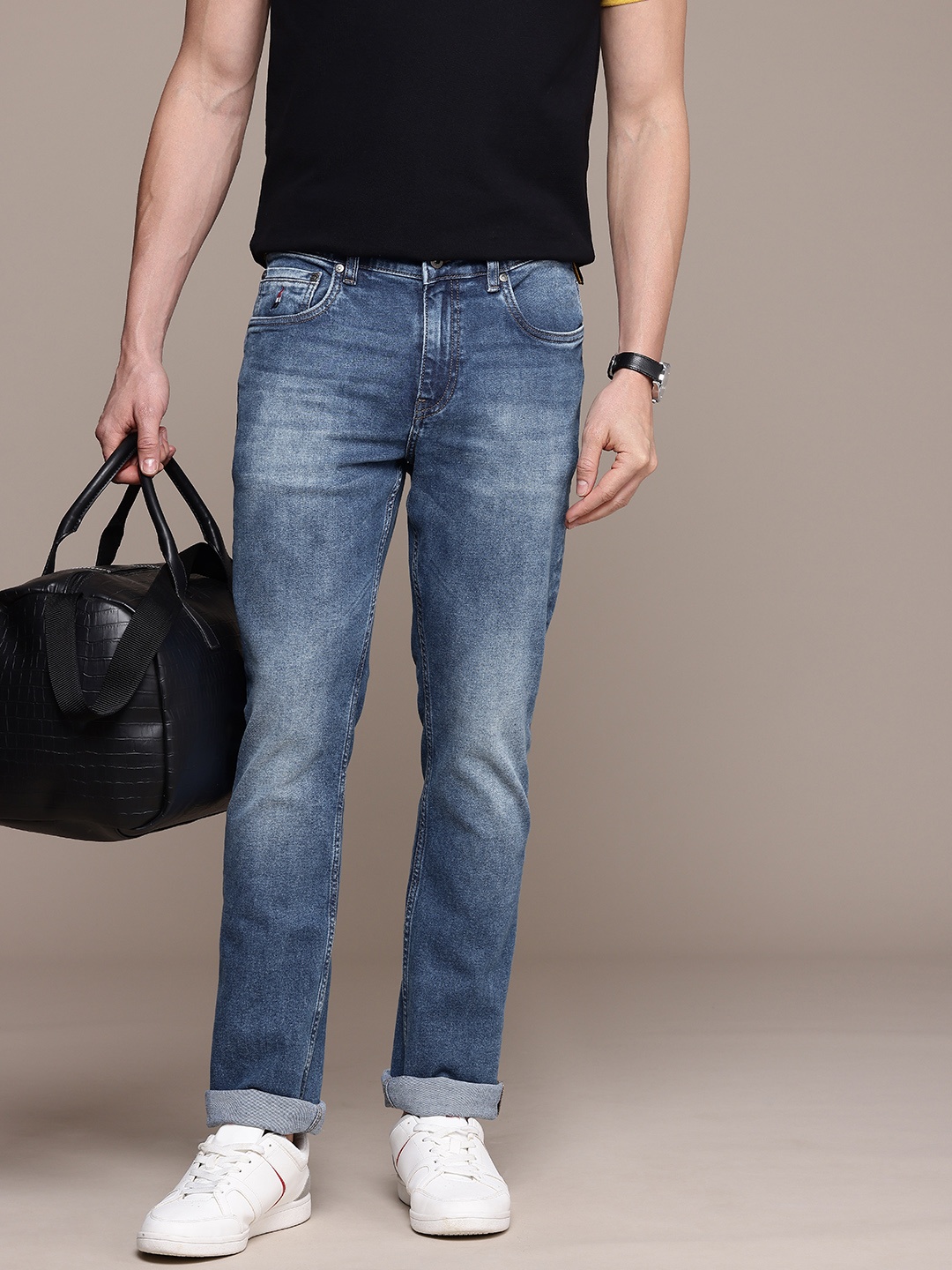 

Nautica Men Straight Fit Heavy Fade Stretchable Jeans, Blue