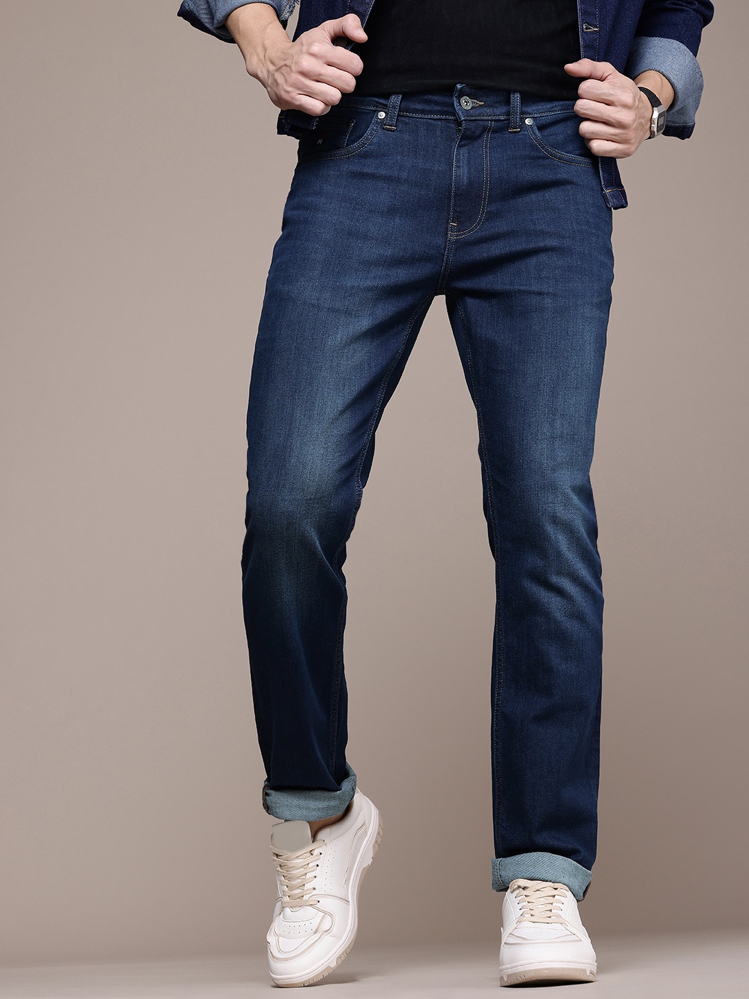 

Nautica Men Slim Fit Light Fade Stretchable Jeans, Blue