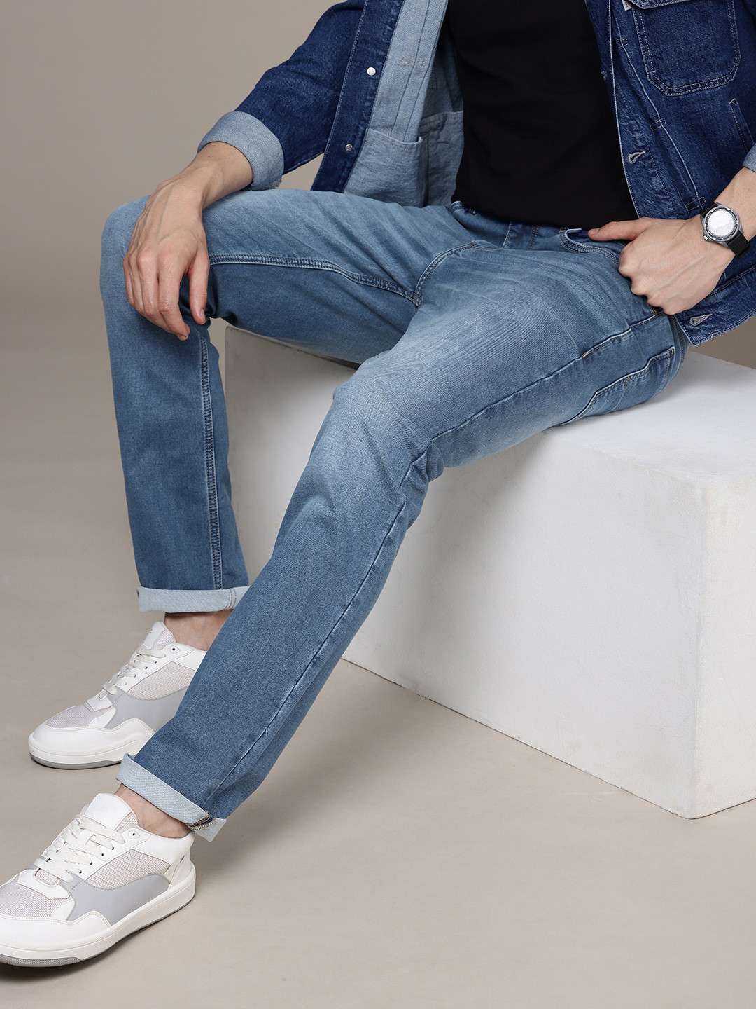 

Nautica Men Slim Fit Light Fade Stretchable Jeans, Blue
