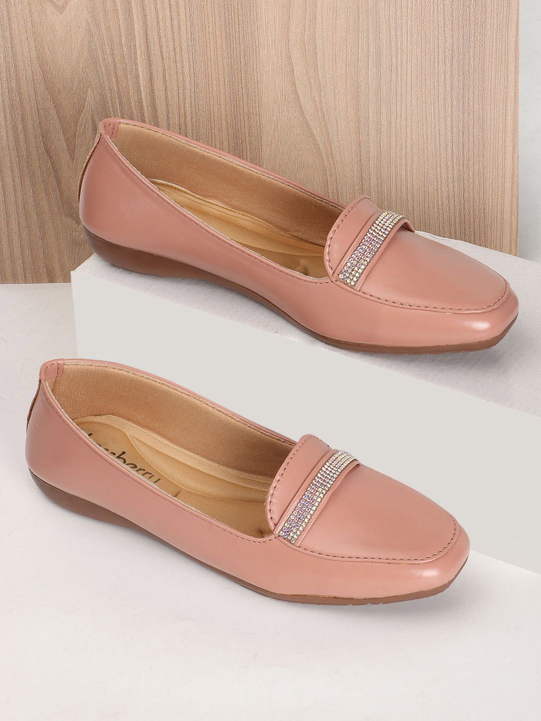 

DressBerry Women Embellished Ballerinas, Nude