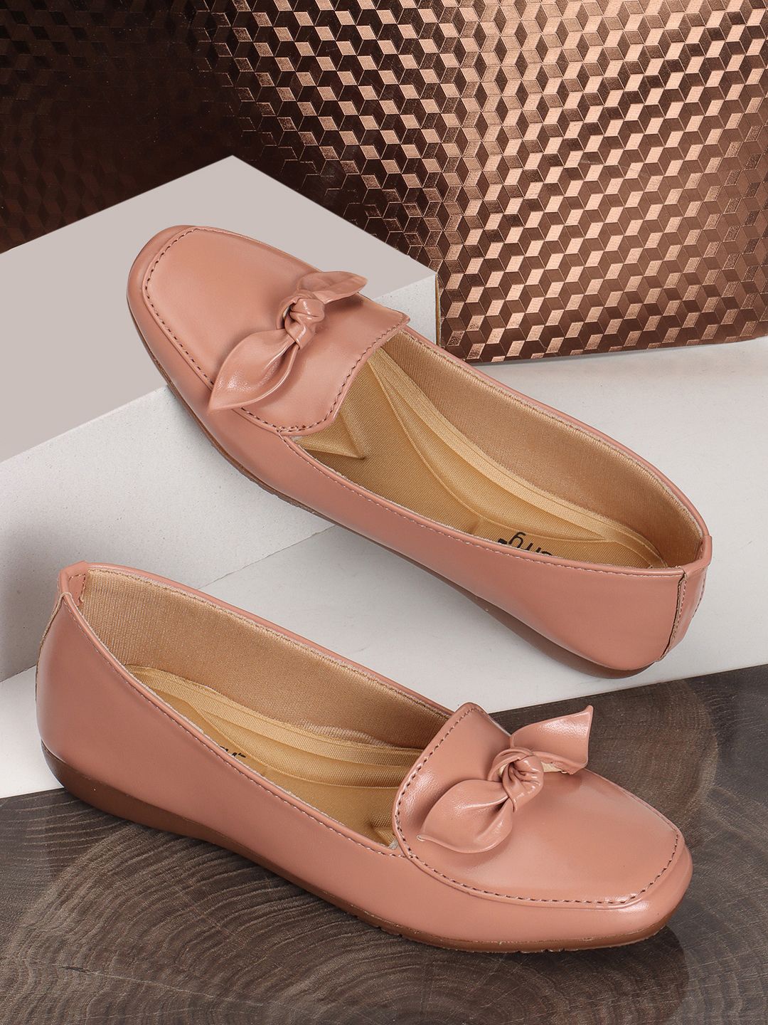 

DressBerry Women Ballerinas with Bows, Nude