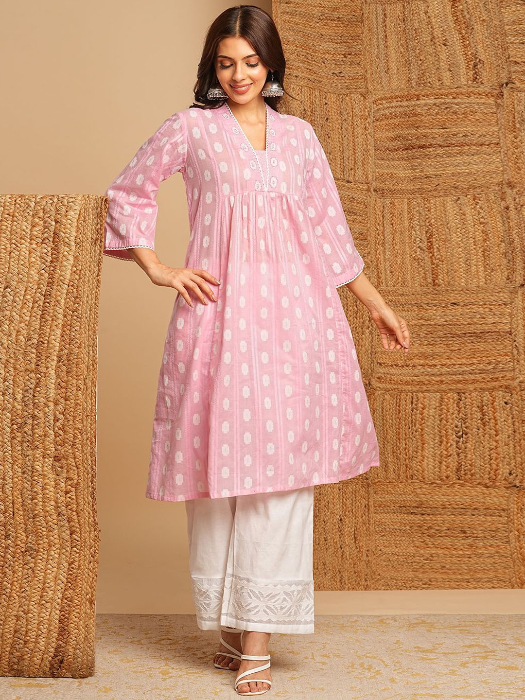 

KAMI KUBI Ethnic Motifs Printed Cotton Anarkali Kurta, Pink