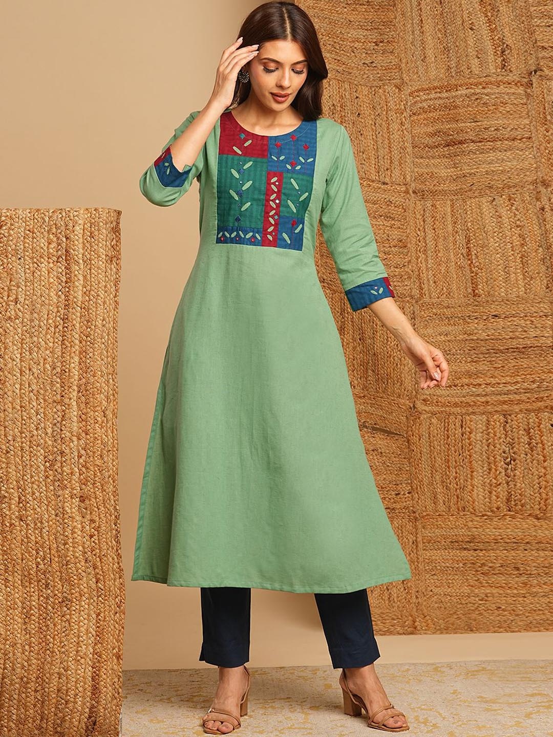 

KAMI KUBI Ethnic Motifs Printed Thread Work Cotton Straigth Kurta, Green