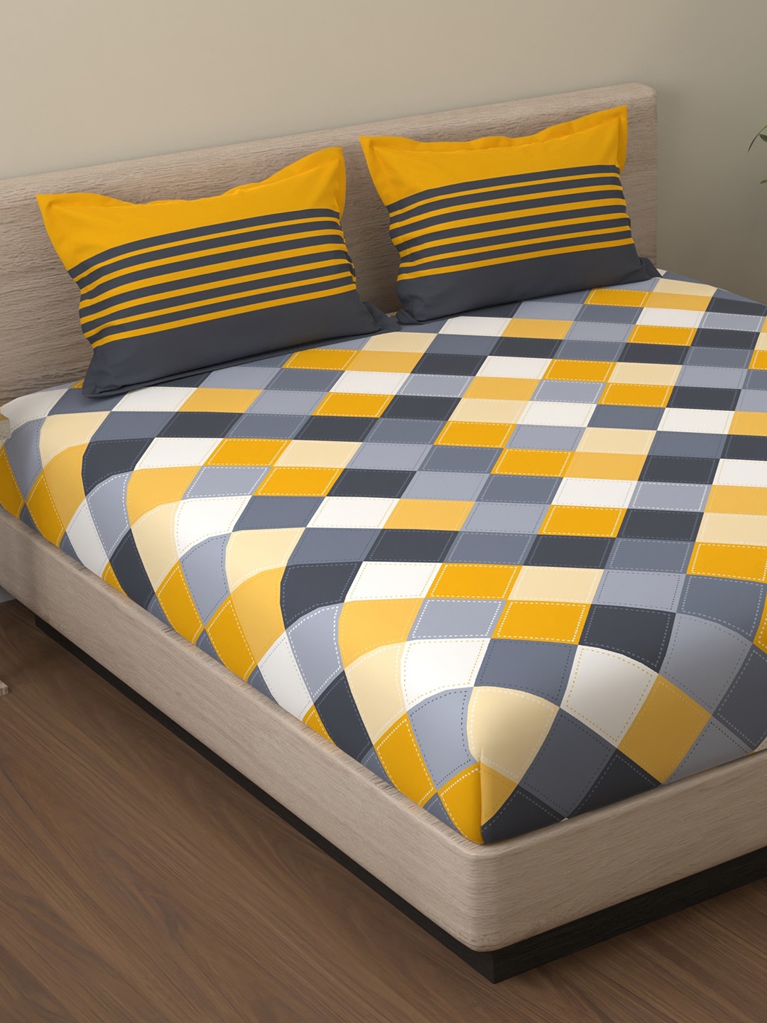 

Huesland Yellow & Grey Geometric 144 TC Cotton King Bedsheet with 2 Pillow Covers