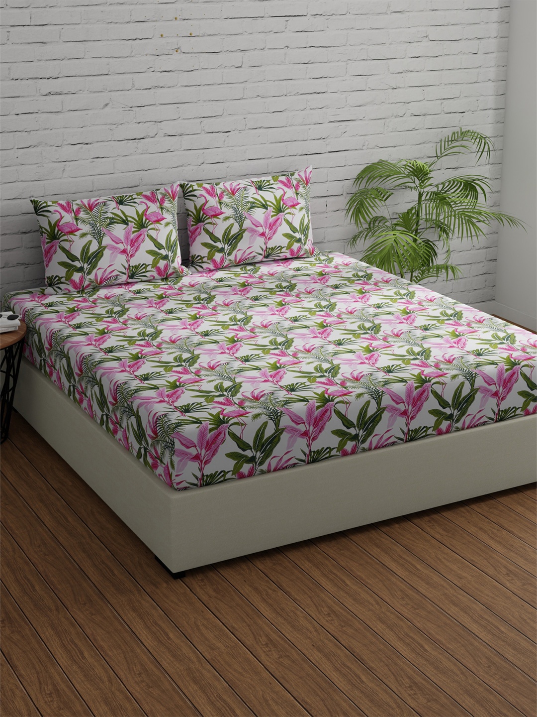 

Huesland Pink & Green Floral 144 TC Fitted Cotton Double Queen Bedsheet Set