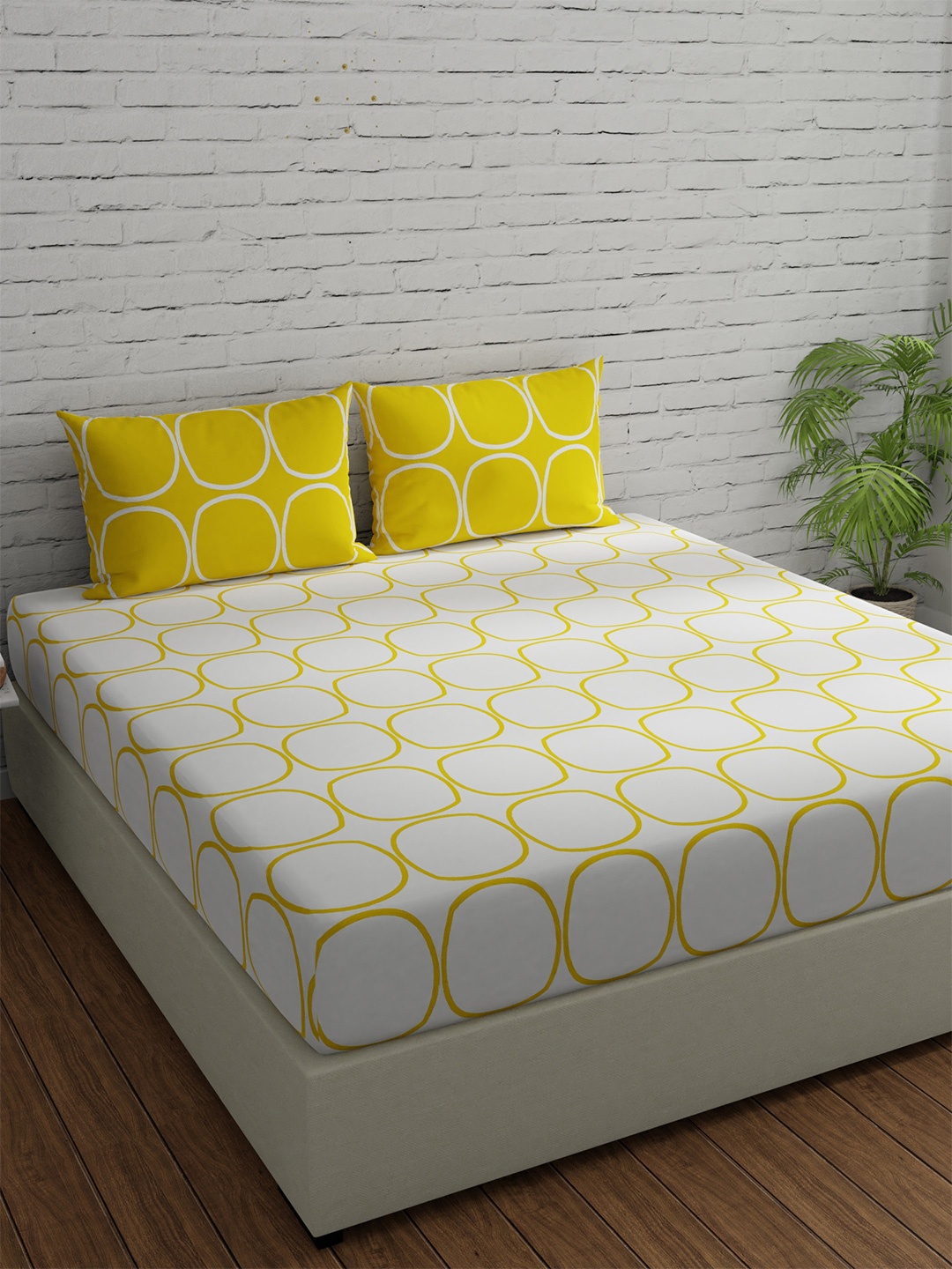 

Huesland White & Mustard Geometric 144 TC Double Queen Bedsheet with 2 Pillow Covers