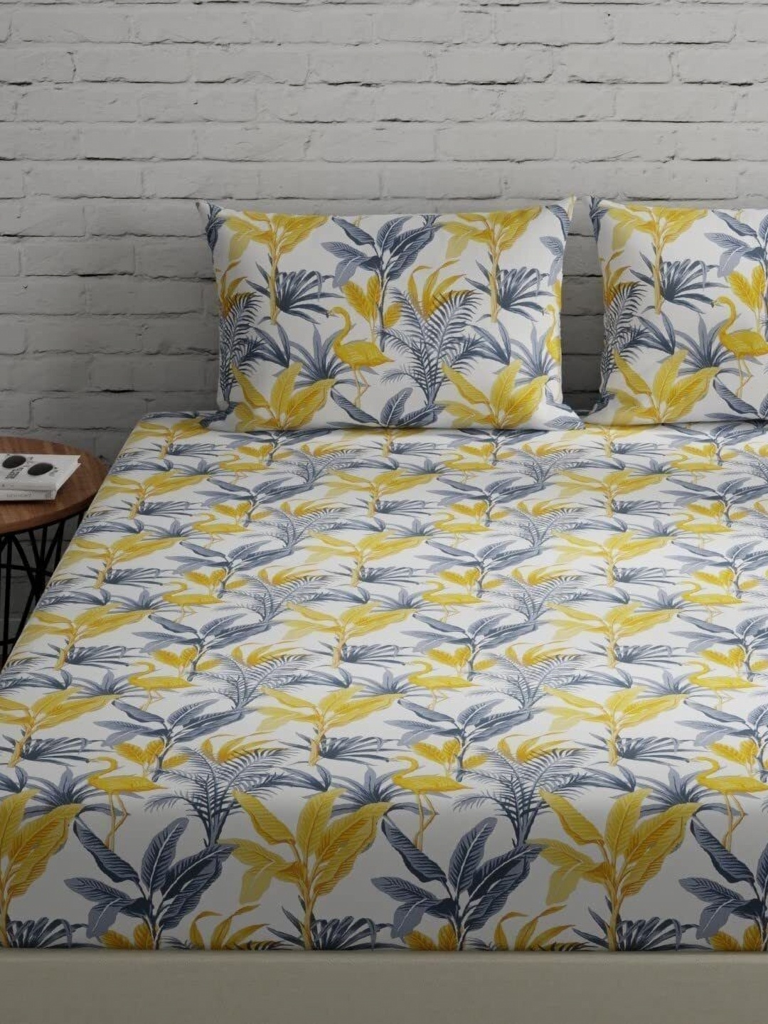 

Huesland Blue Floral 144 TC Cotton Fitted Double Queen Bedsheet with 2 Pillow Covers