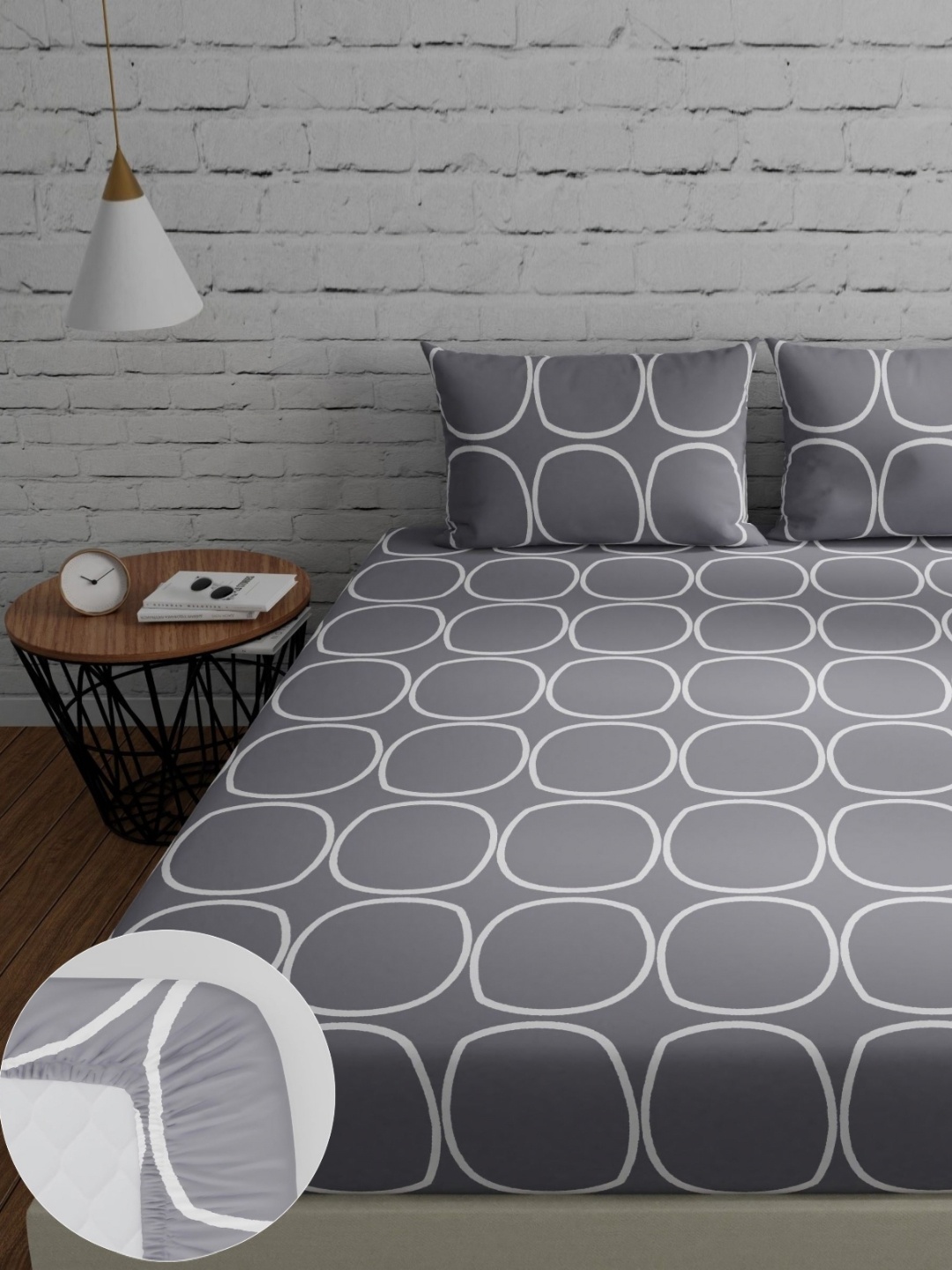 

Huesland Grey Geometric 144 TC Cotton Fitted Double Queen Bedsheet & 2 Pillow Covers
