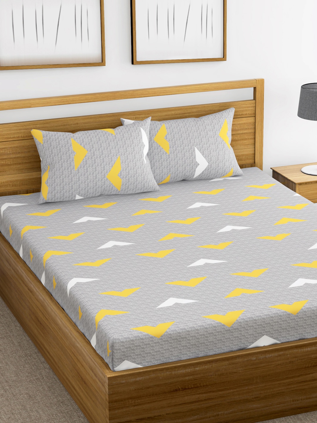 

Huesland Grey & Yellow Abstract Cotton 144 TC King Bedsheet With 2 Pillow Covers