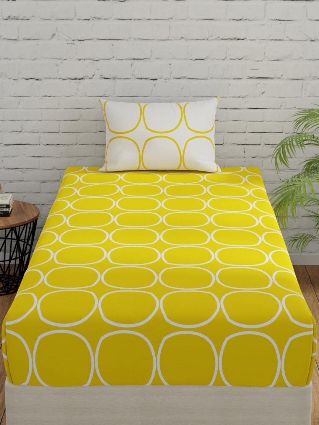 

Huesland Yellow & White Graphic Cotton 144 TC Single Bedsheet & 1 Pillow Cover