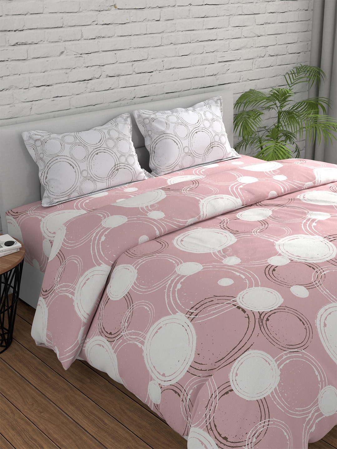 

Huesland Peach Geometric Cotton 144 TC Single Bedsheet & 1 Pillow Cover