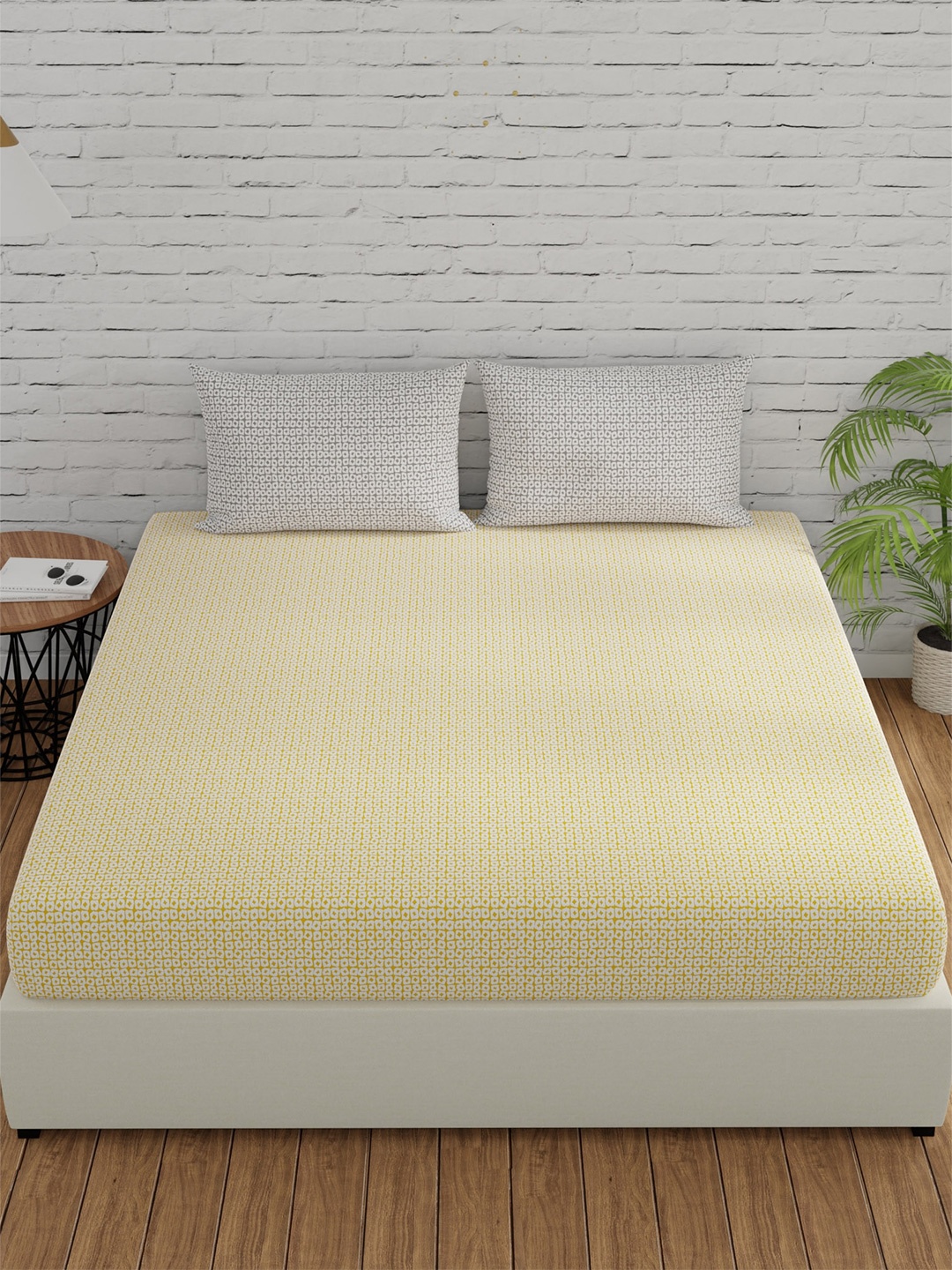 

Huesland Yellow & Grey Striped Cotton 144 TC Double Queen Bedsheet With 2 Pillow Covers