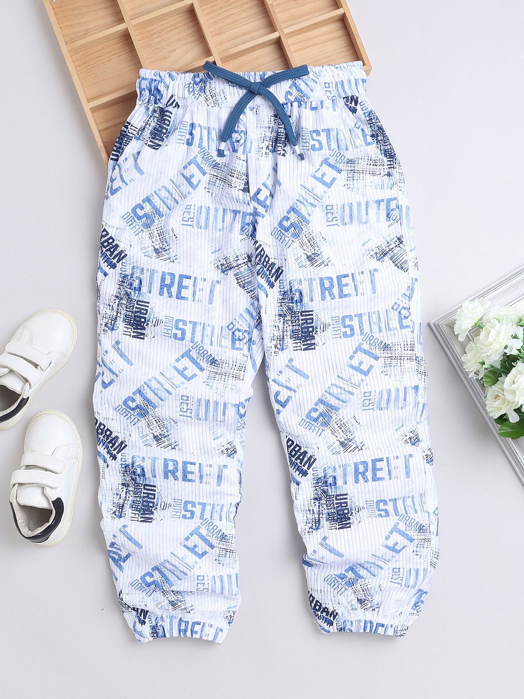 

BAATCHEET Kids Printed Pure Cotton Joggers, Blue