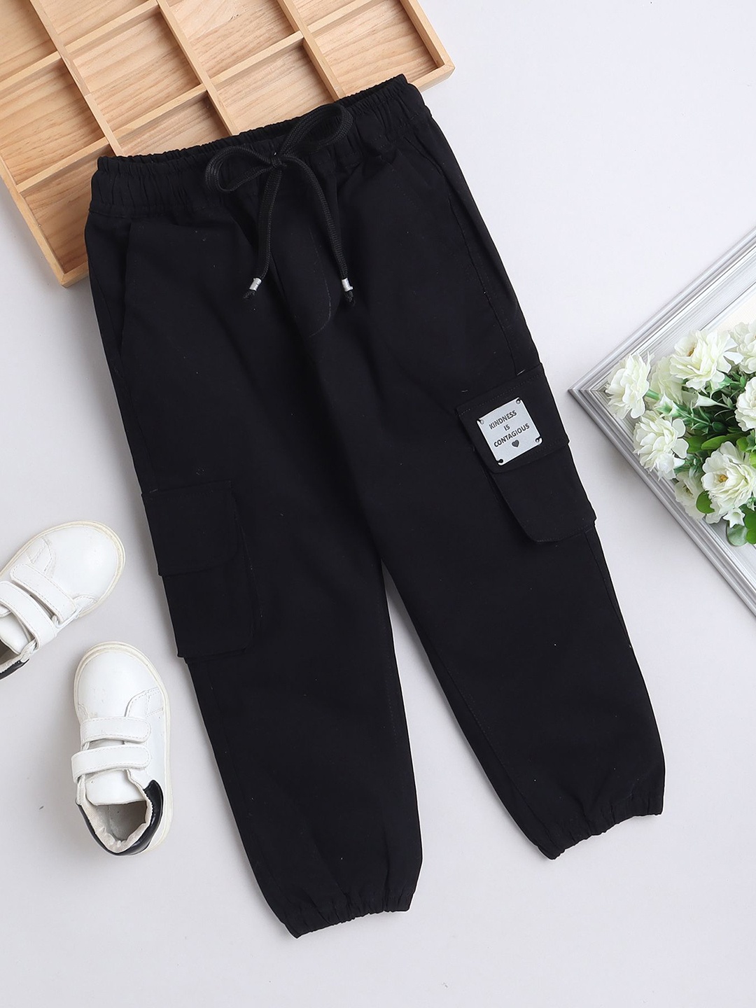 

BAATCHEET Kids Mid-Rise Pure Cotton Joggers, Black