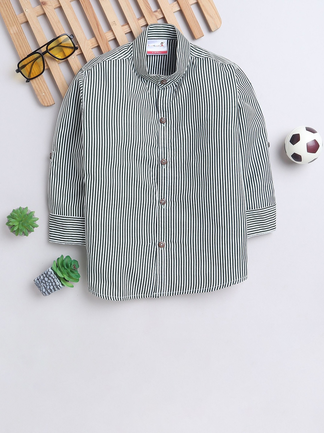 

BAATCHEET Boys Opaque Striped Casual Shirt, Green