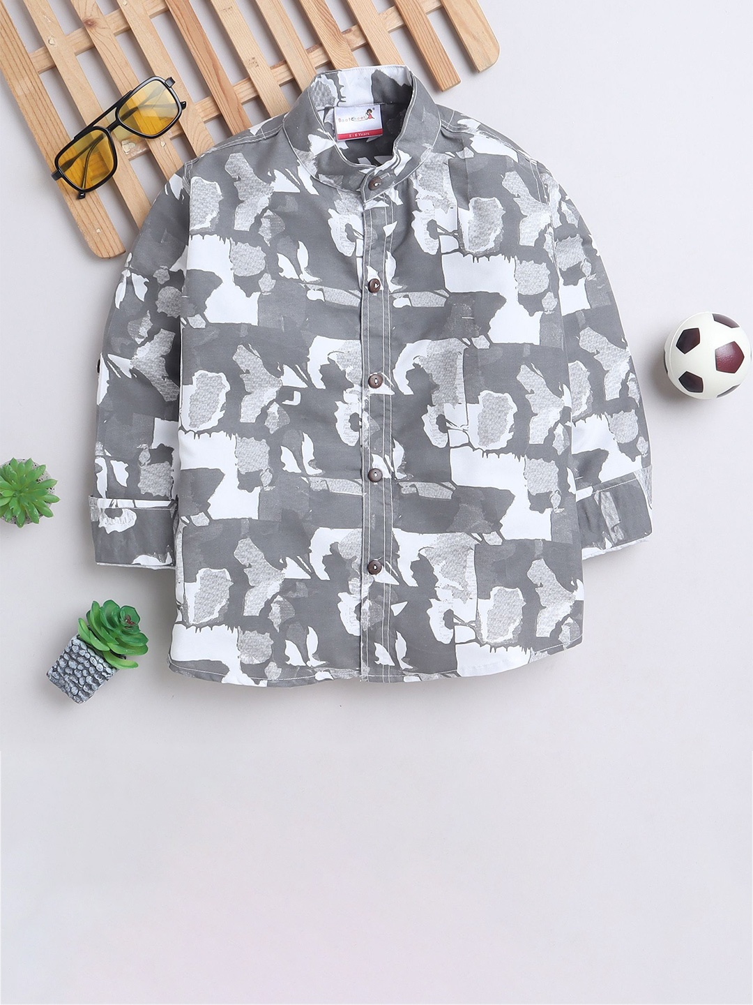 

BAATCHEET Boys Opaque Printed Casual Shirt, Grey