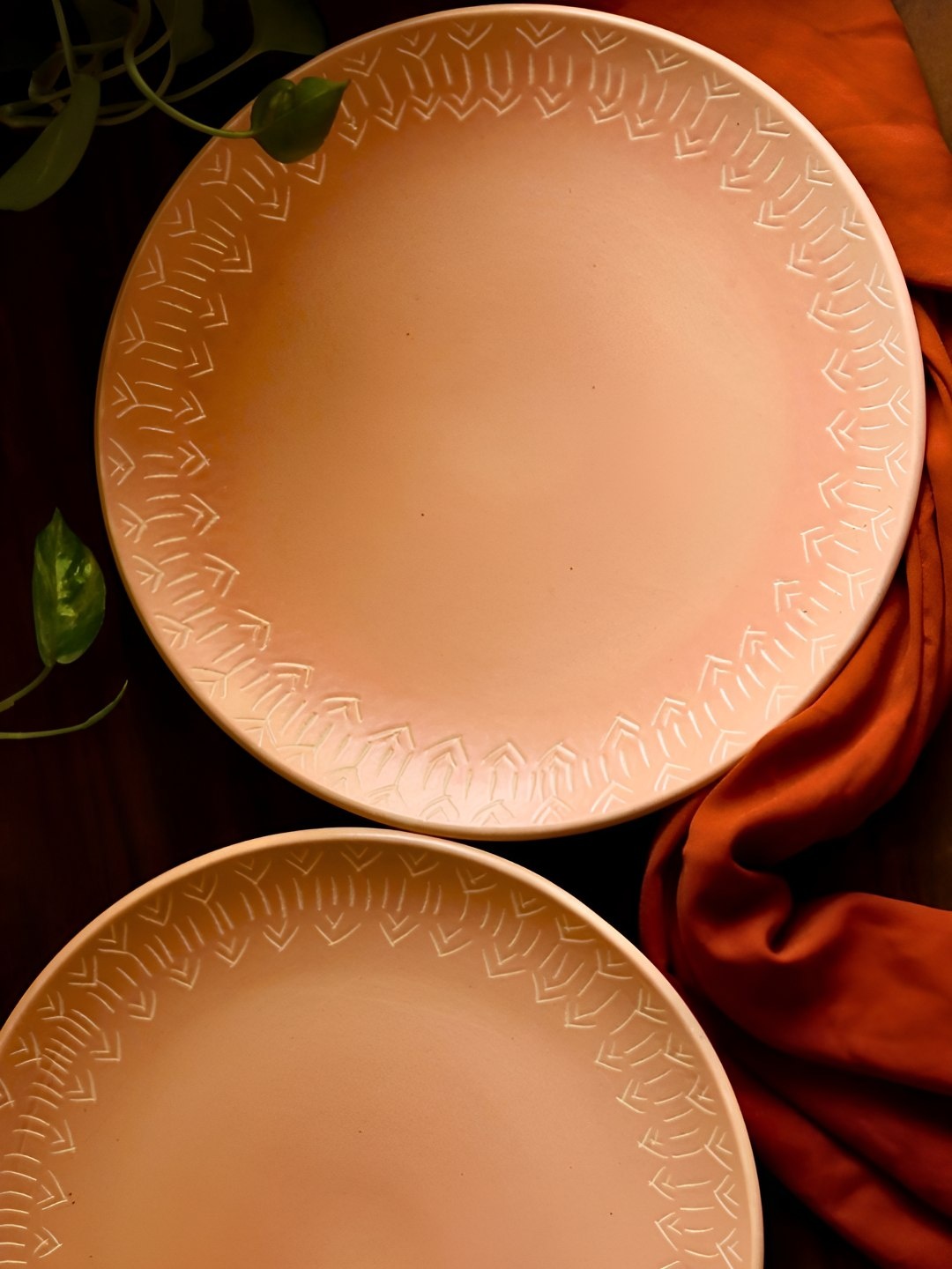 

WEAVING HOMES Pink Printed Carved Dinner Plate
