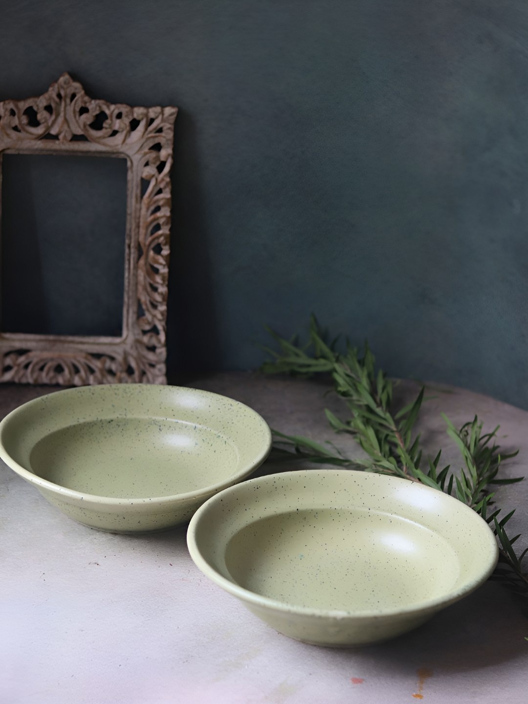 

WEAVING HOMES Green 2 Pieces Microwave Safe Glossy Ceramic Pasta Plates