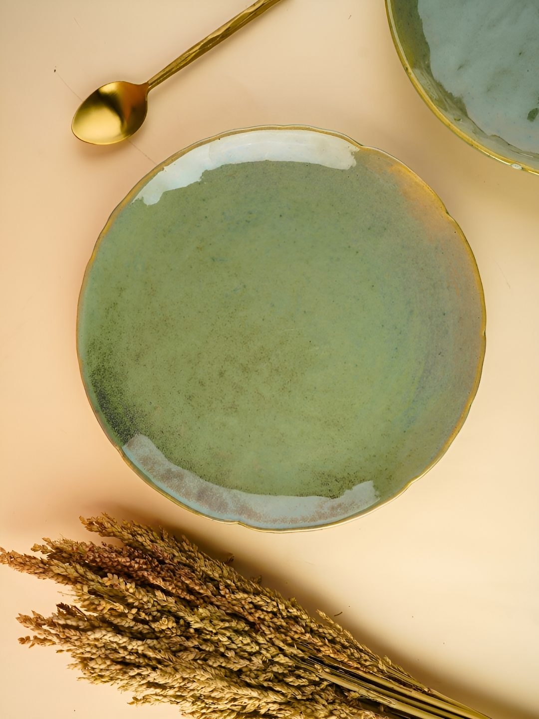 

WEAVING HOMES Green Dishwasher & Microwave Safe Glossy Ceramic Dinner Plate