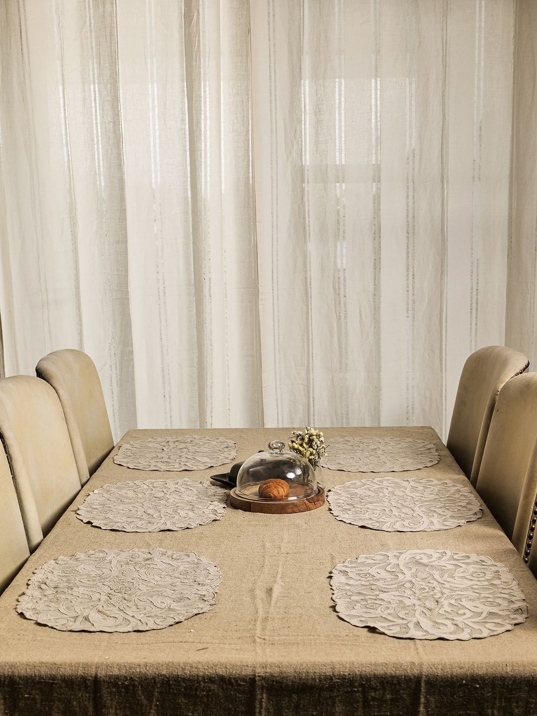

Amora Beige 4 Pieces Floral Embellished Round Table Placemats