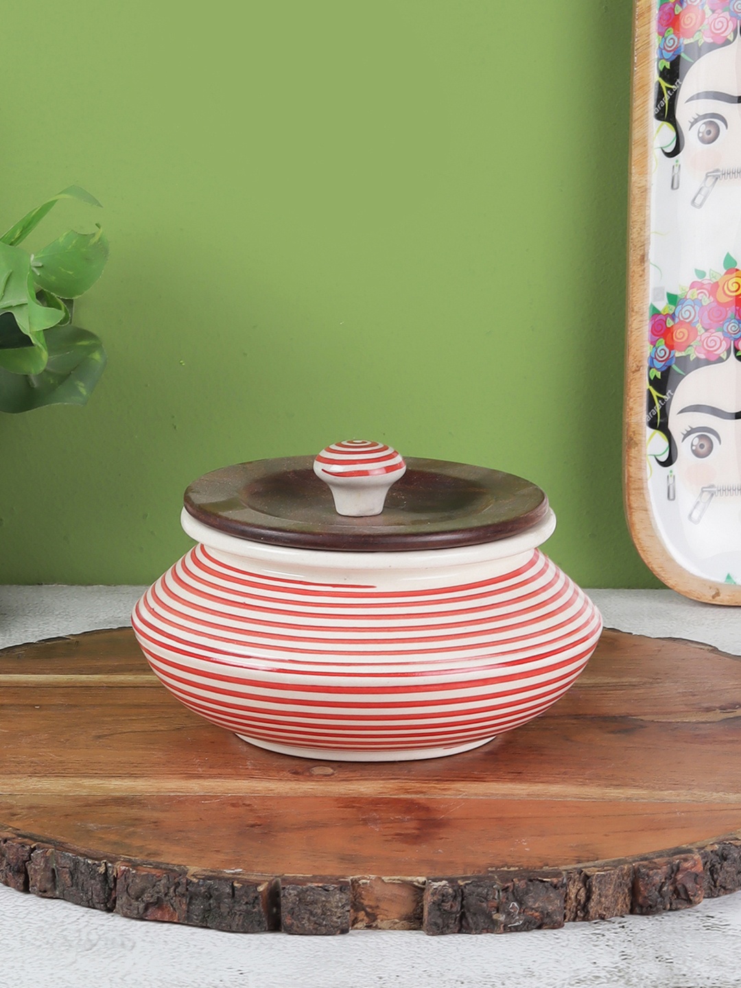 

Aura White & Red Printed Bowl With Wooden Lid