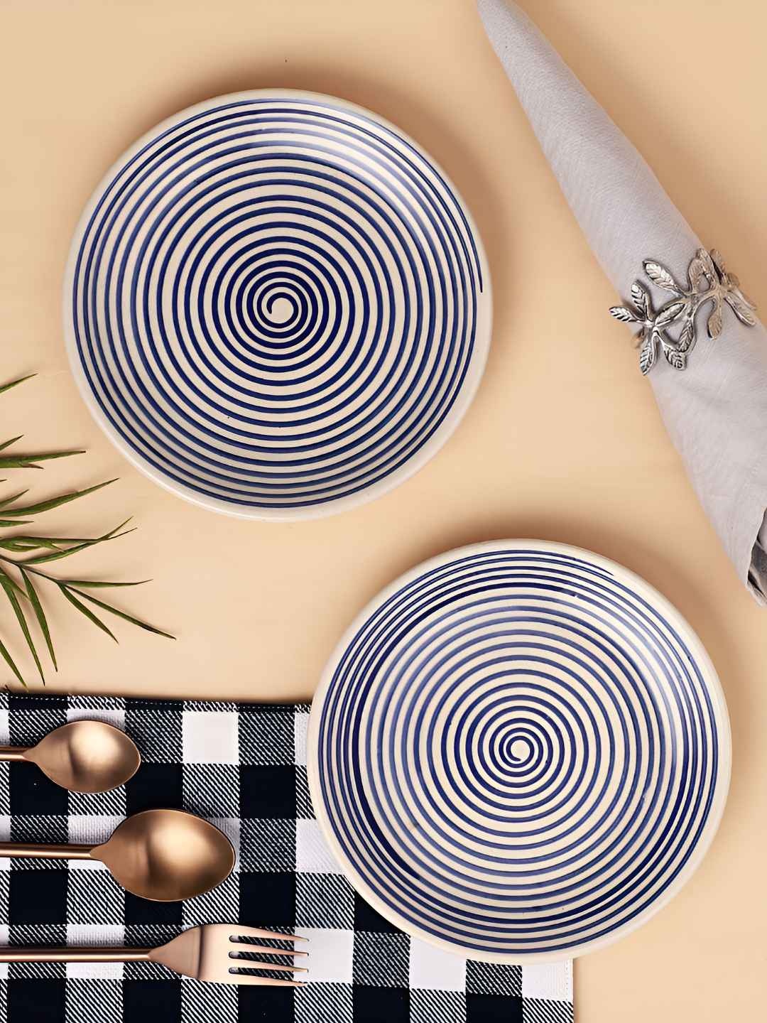 

Aura Blue & Cream 2 Pieces Spiral Printed Glossy Ceramic Plates