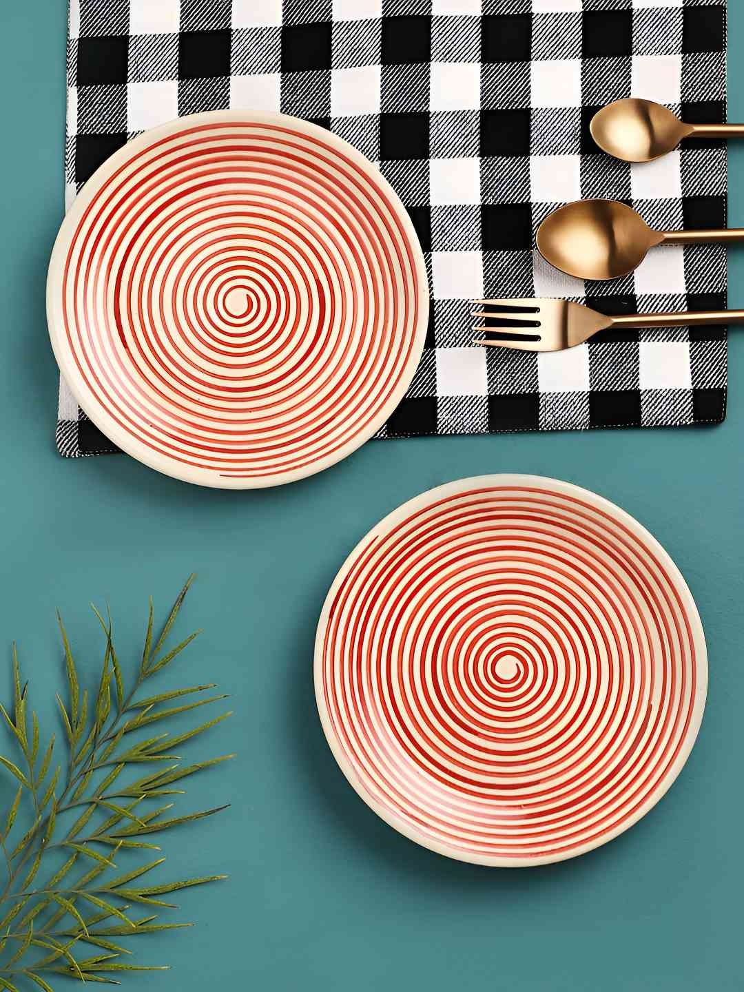 

Aura Red & Cream 2 Pieces Spiral Printed Glossy Ceramic Plates