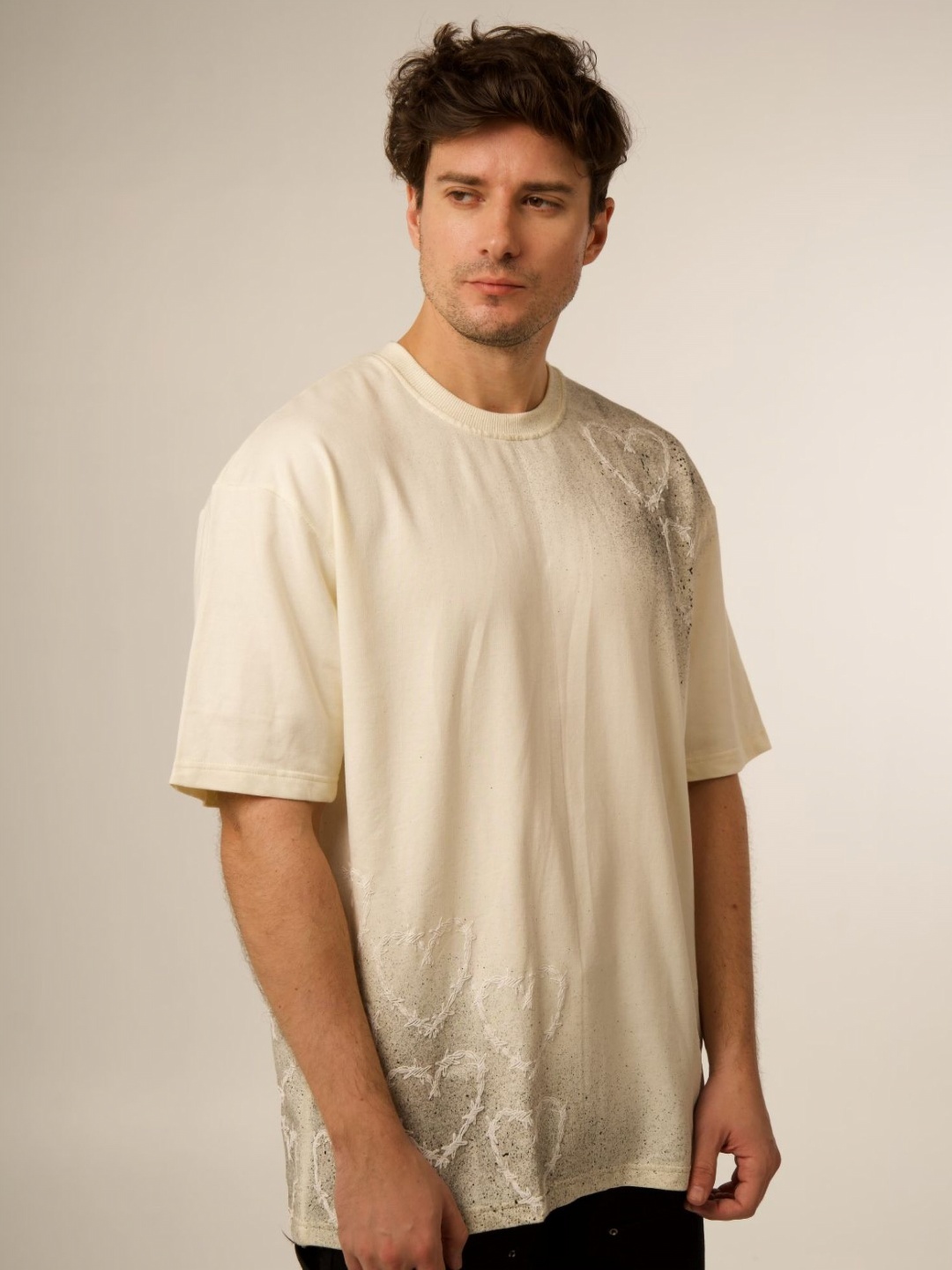 

VALKYRE Unisex Printed Drop-Shoulder Sleeves Oversized T-shirt, Off white