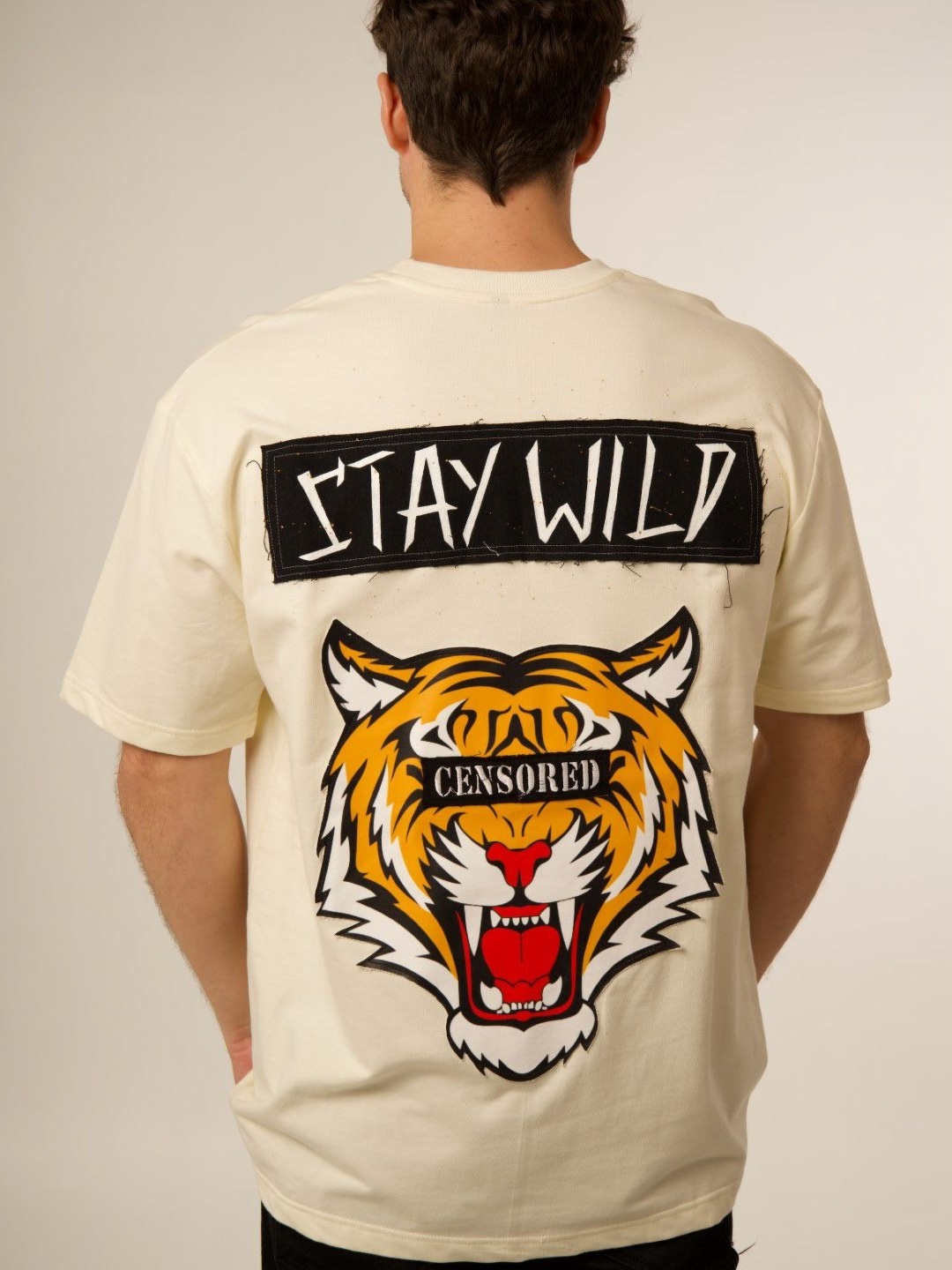 

VALKYRE Unisex V-Neck Pockets T-shirt, Off white