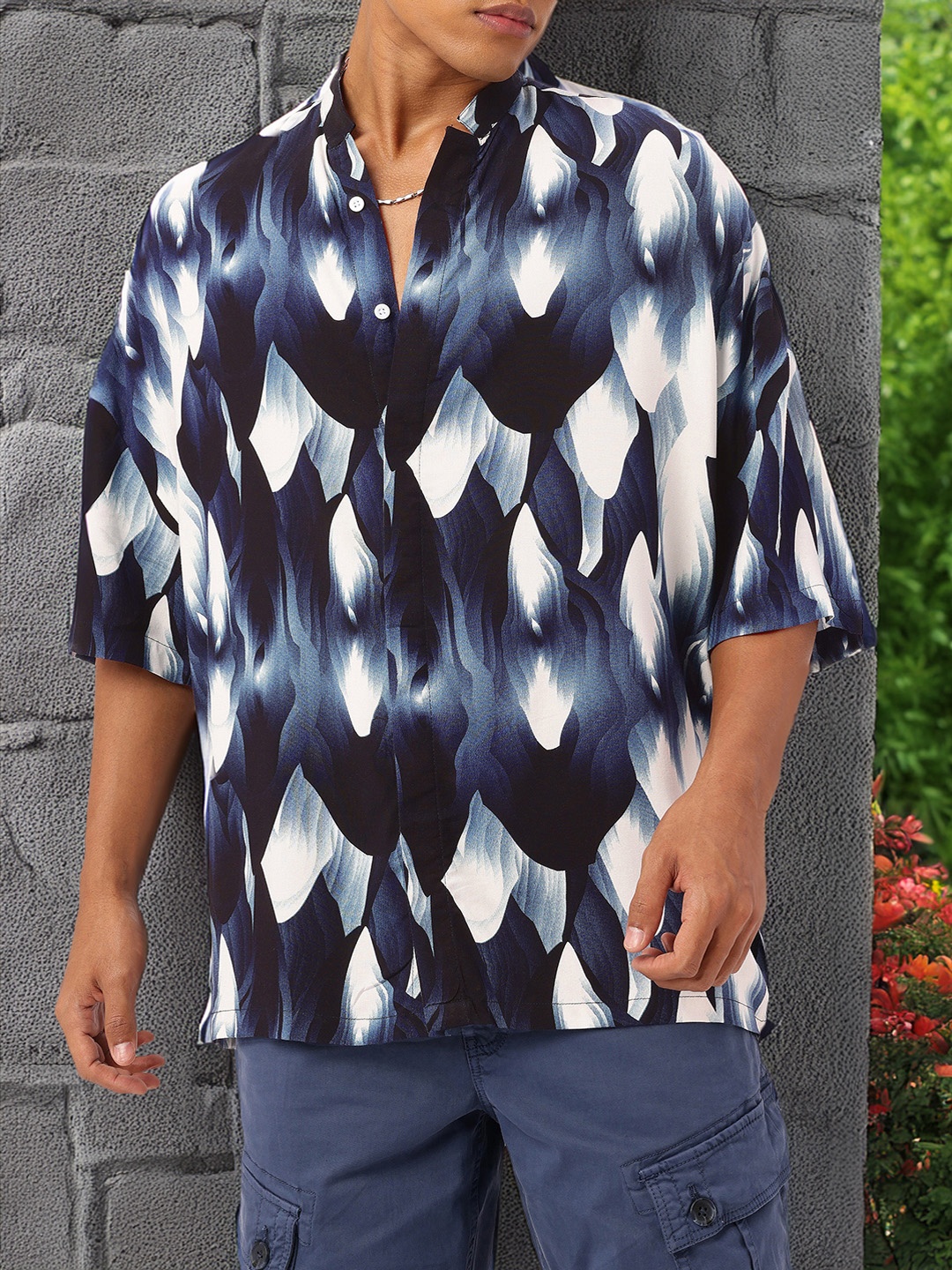 

Kook N Keech Vacanza Ultramarine Abstract Printed Oversized Fit Shirts, Navy blue