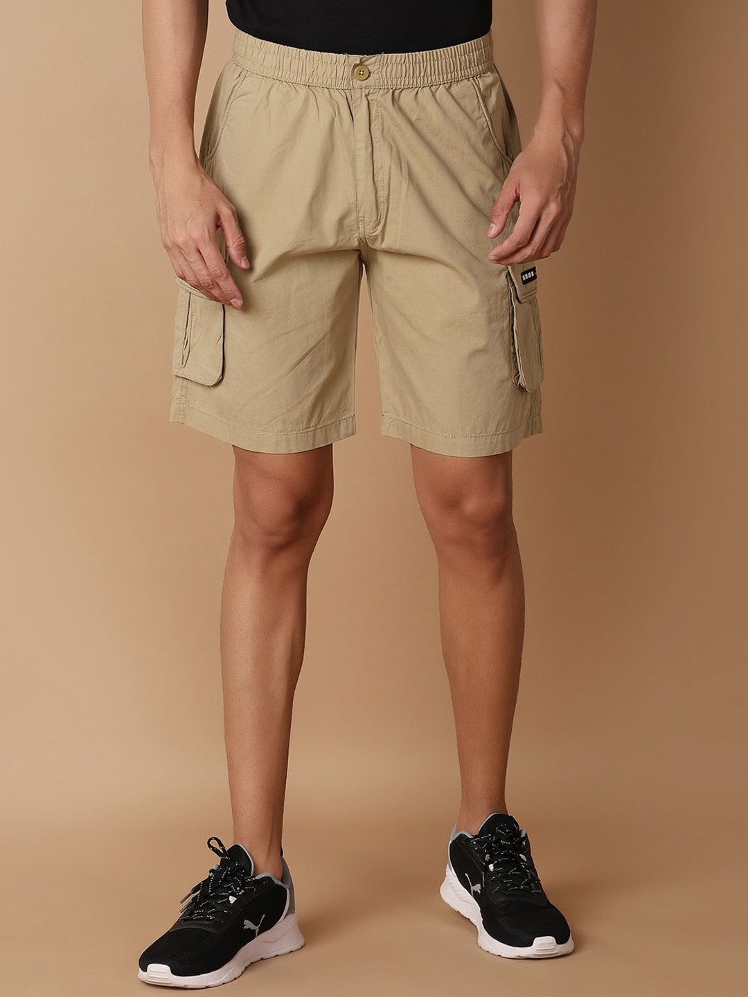 

V-Mart Men Cargo Shorts, Khaki