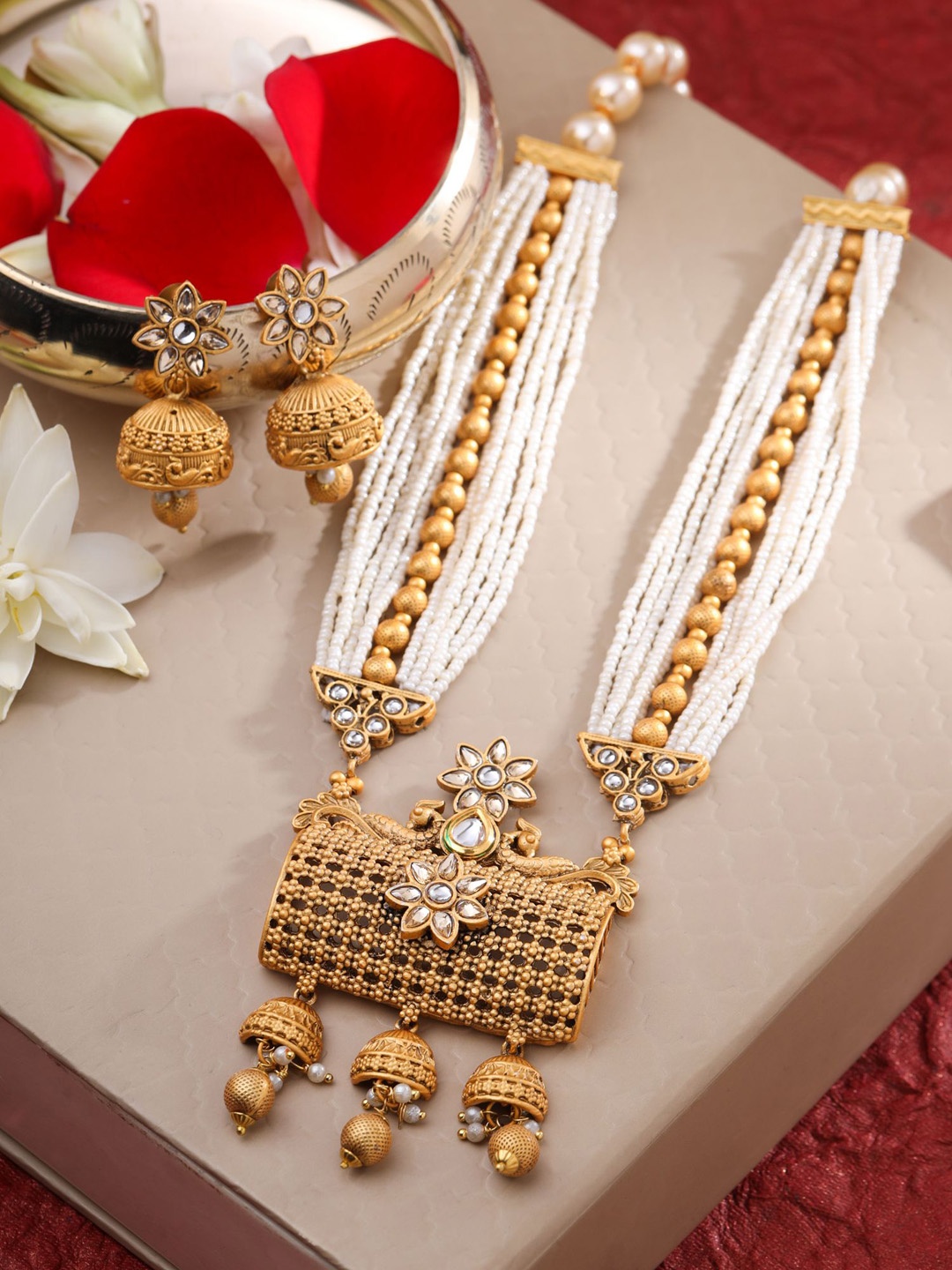 

Yellow Chimes Gold-Plated Stones Studded Pearls Beaded Jewellery Set