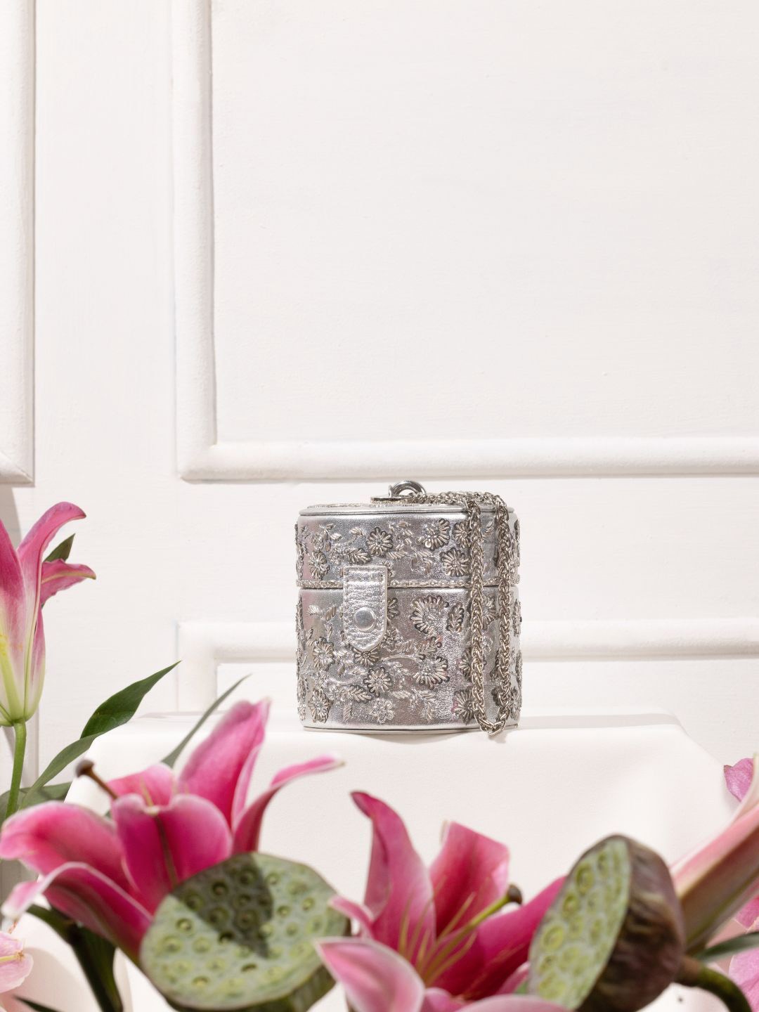 The Leather Garden Leather Oversized Structured Shoulder Bag with Bow Detail, Silver