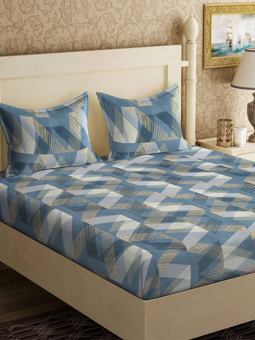 

KLOTTHE Turquoise Blue Printed 300 TC Fitted Double King Bedsheet With 2 Pillow Covers