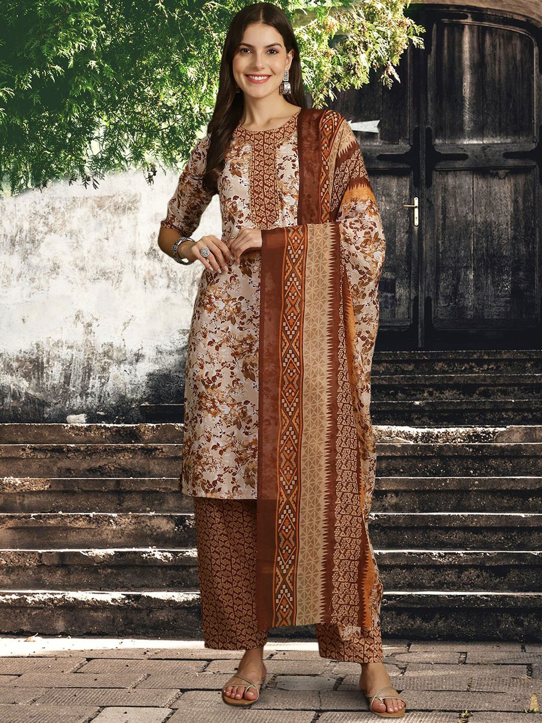 

7Threads Floral Printed Regular Pure Cotton Straight Kurta With Trousers & Dupatta, Beige